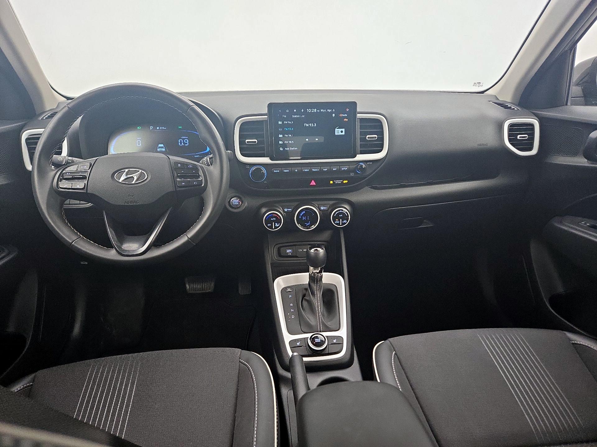 Thumbnail: 2025 Hyundai Venue - 9