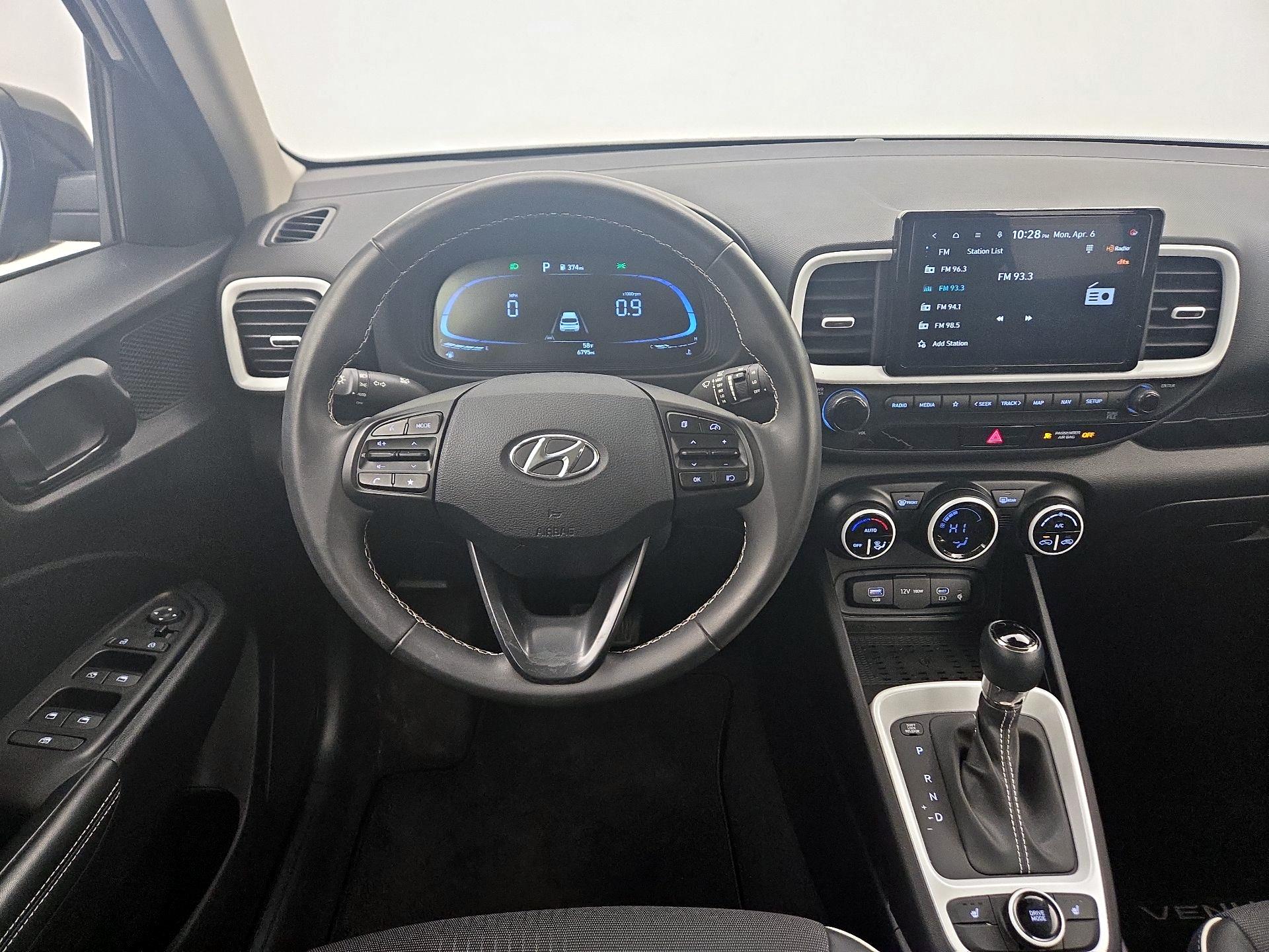Thumbnail: 2025 Hyundai Venue - 10