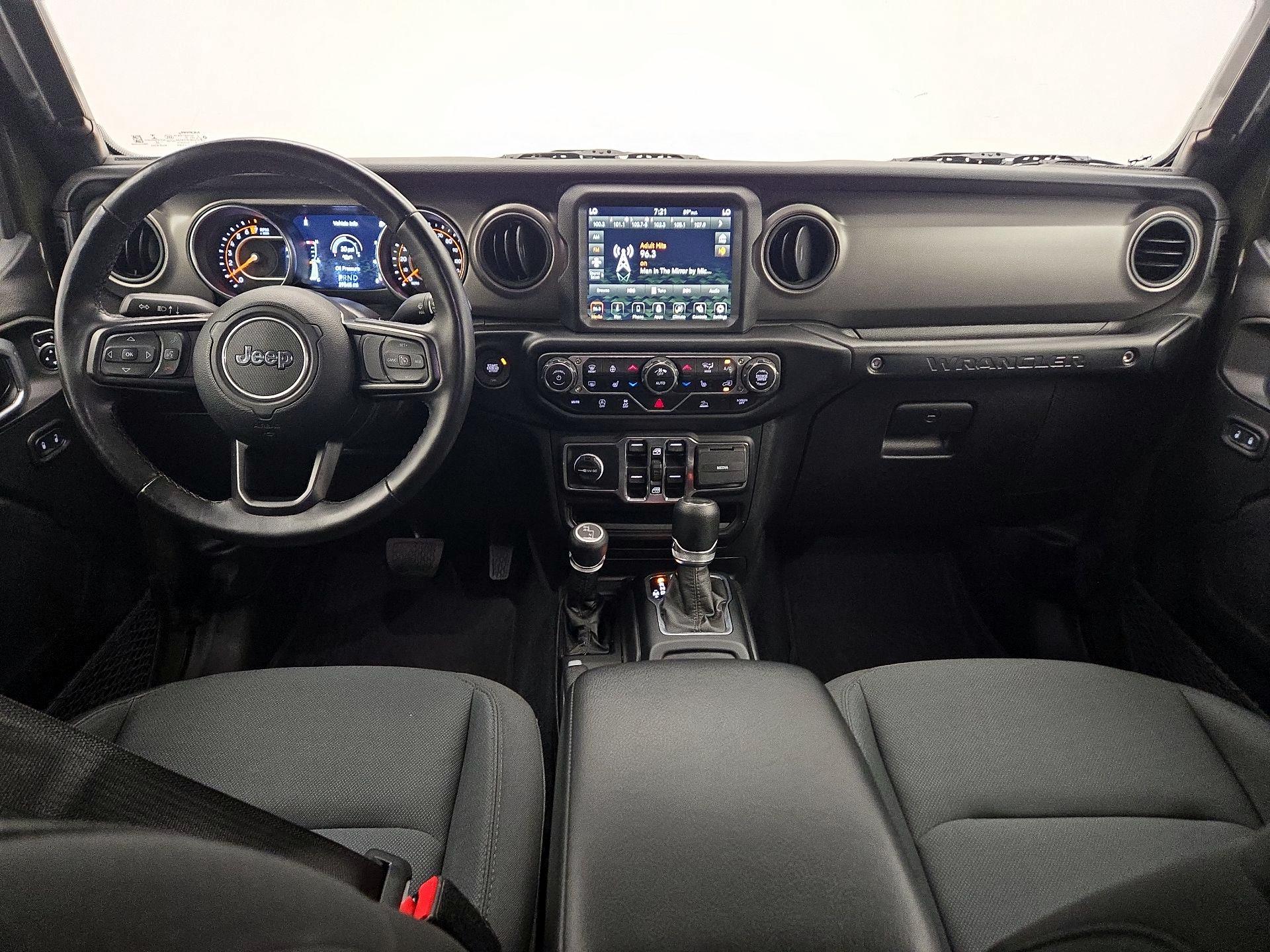 Thumbnail: 2022 Jeep Wrangler - 9