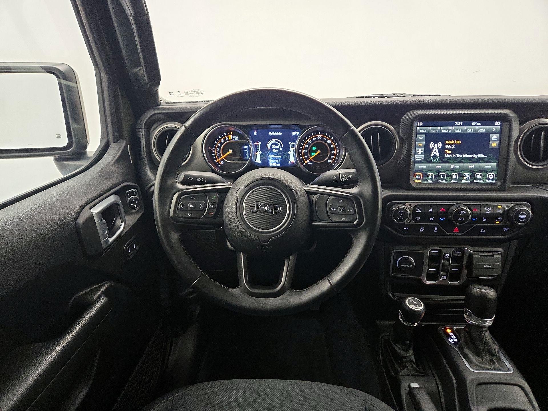 Thumbnail: 2022 Jeep Wrangler - 10