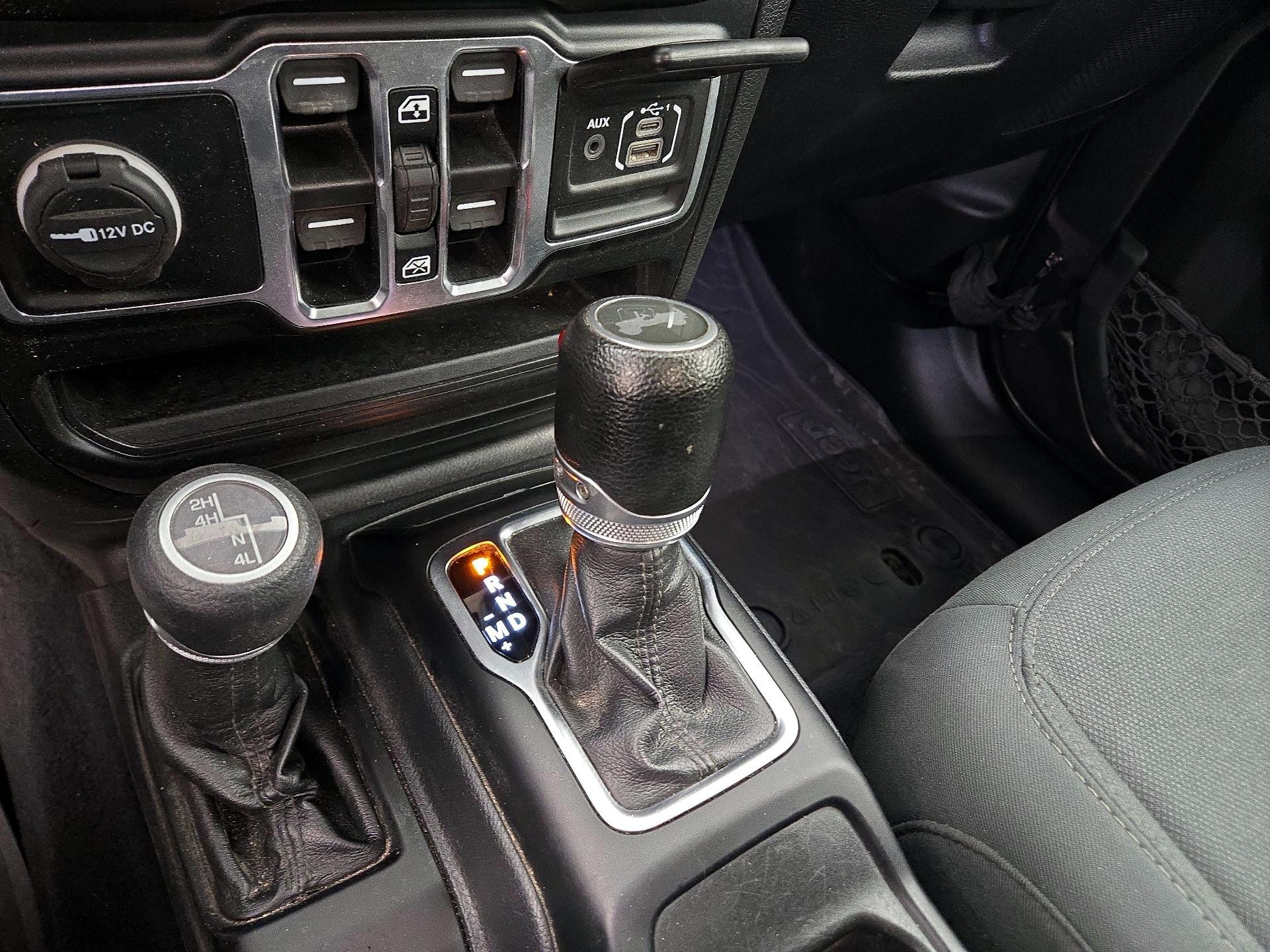 Thumbnail: 2022 Jeep Wrangler - 17