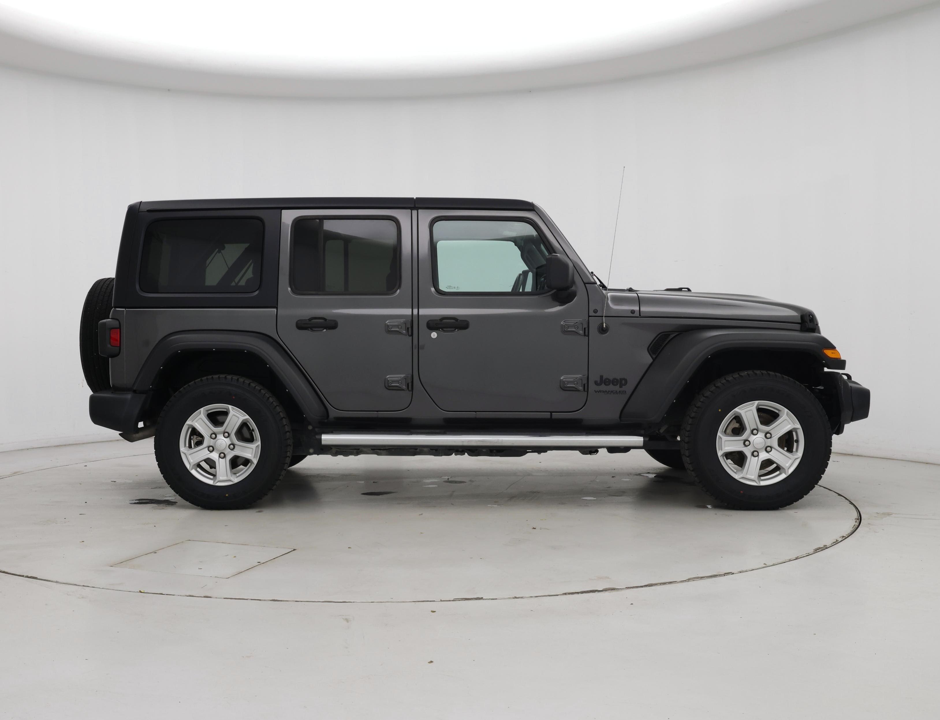 Thumbnail: 2022 Jeep Wrangler - 7