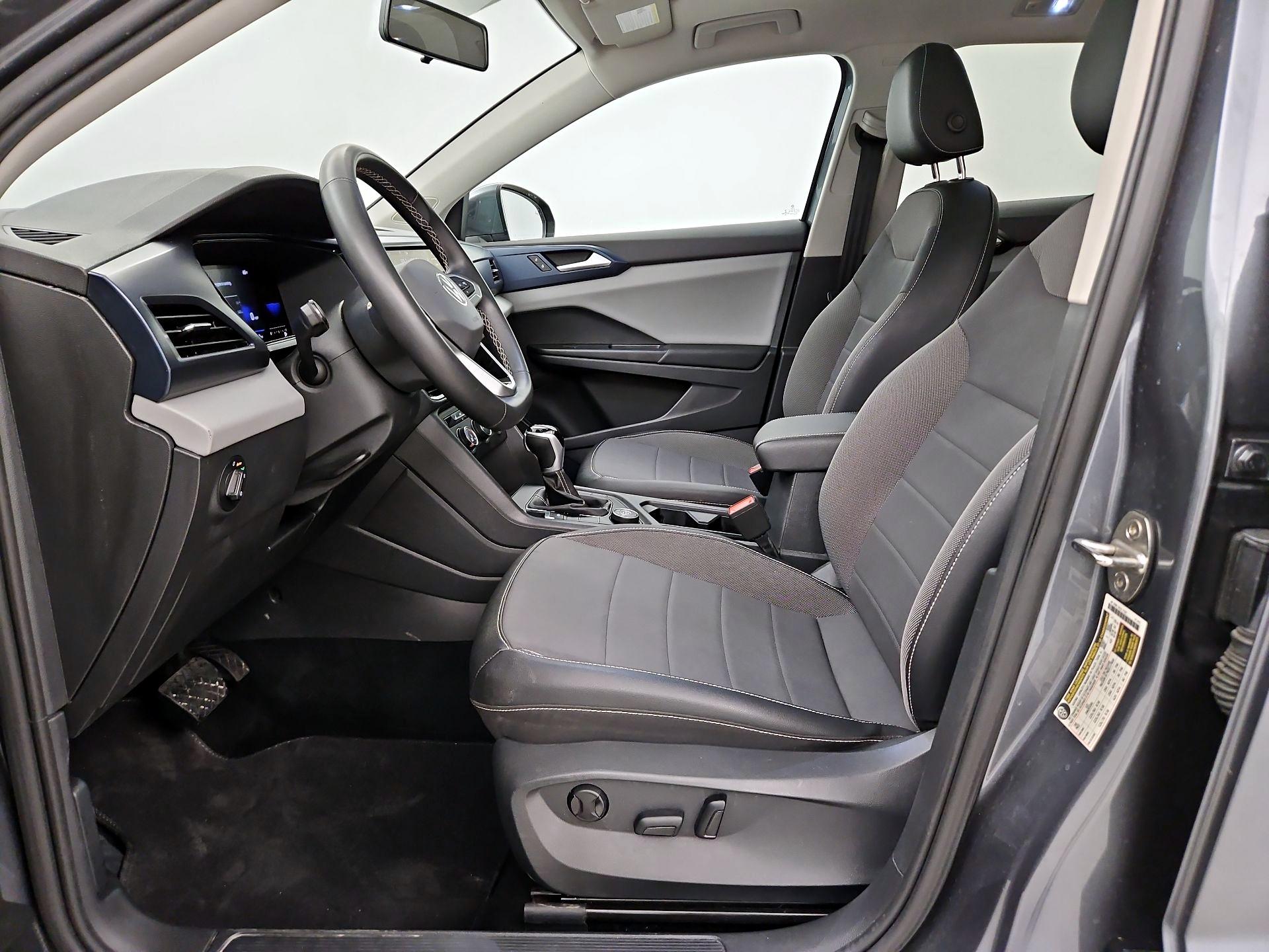 Thumbnail: 2022 Volkswagen Taos - 11