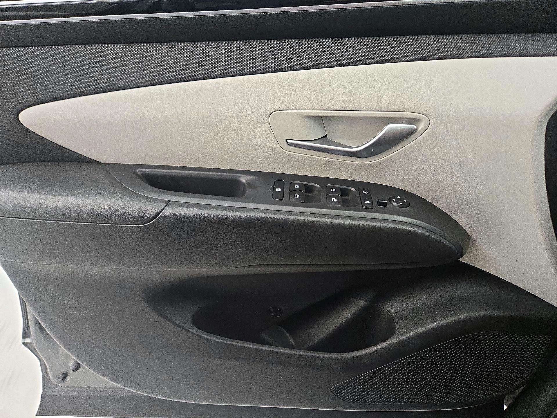 Thumbnail: 2023 Hyundai Tucson - 12