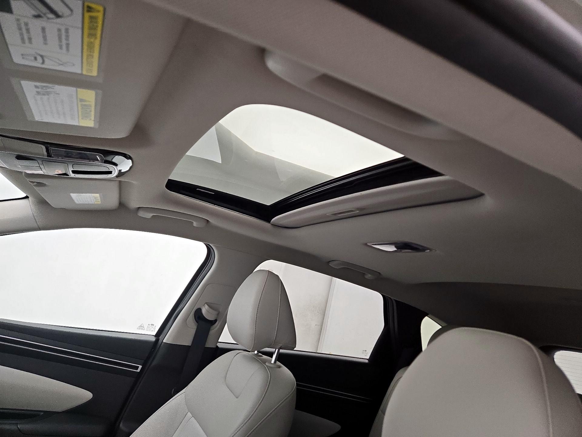 Thumbnail: 2023 Hyundai Tucson - 19