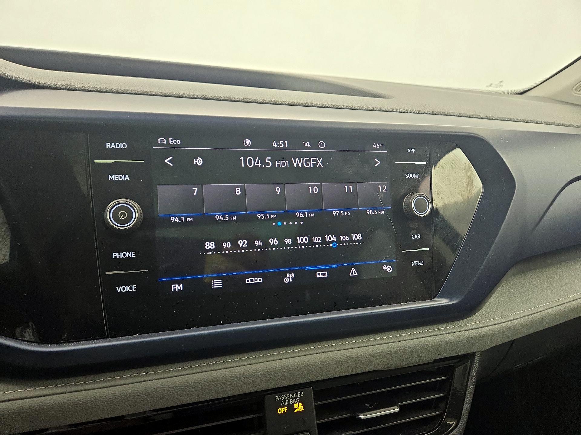 Thumbnail: 2023 Volkswagen Taos - 15