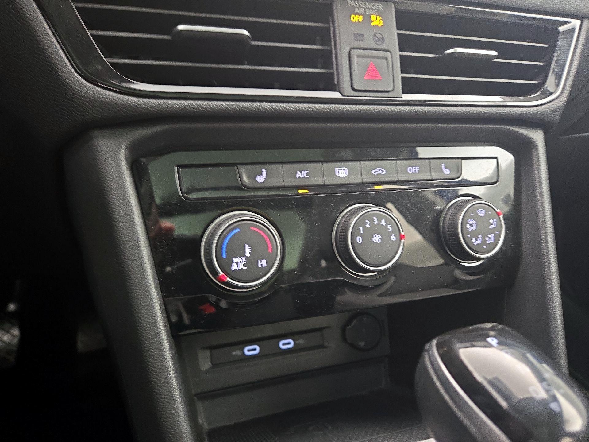 Thumbnail: 2023 Volkswagen Taos - 16