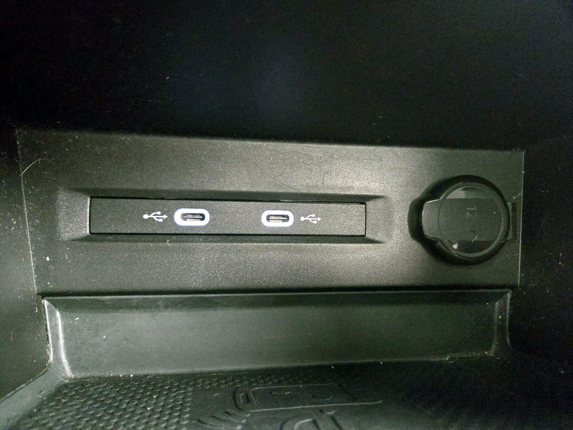 Thumbnail: 2023 Volkswagen Taos - 18