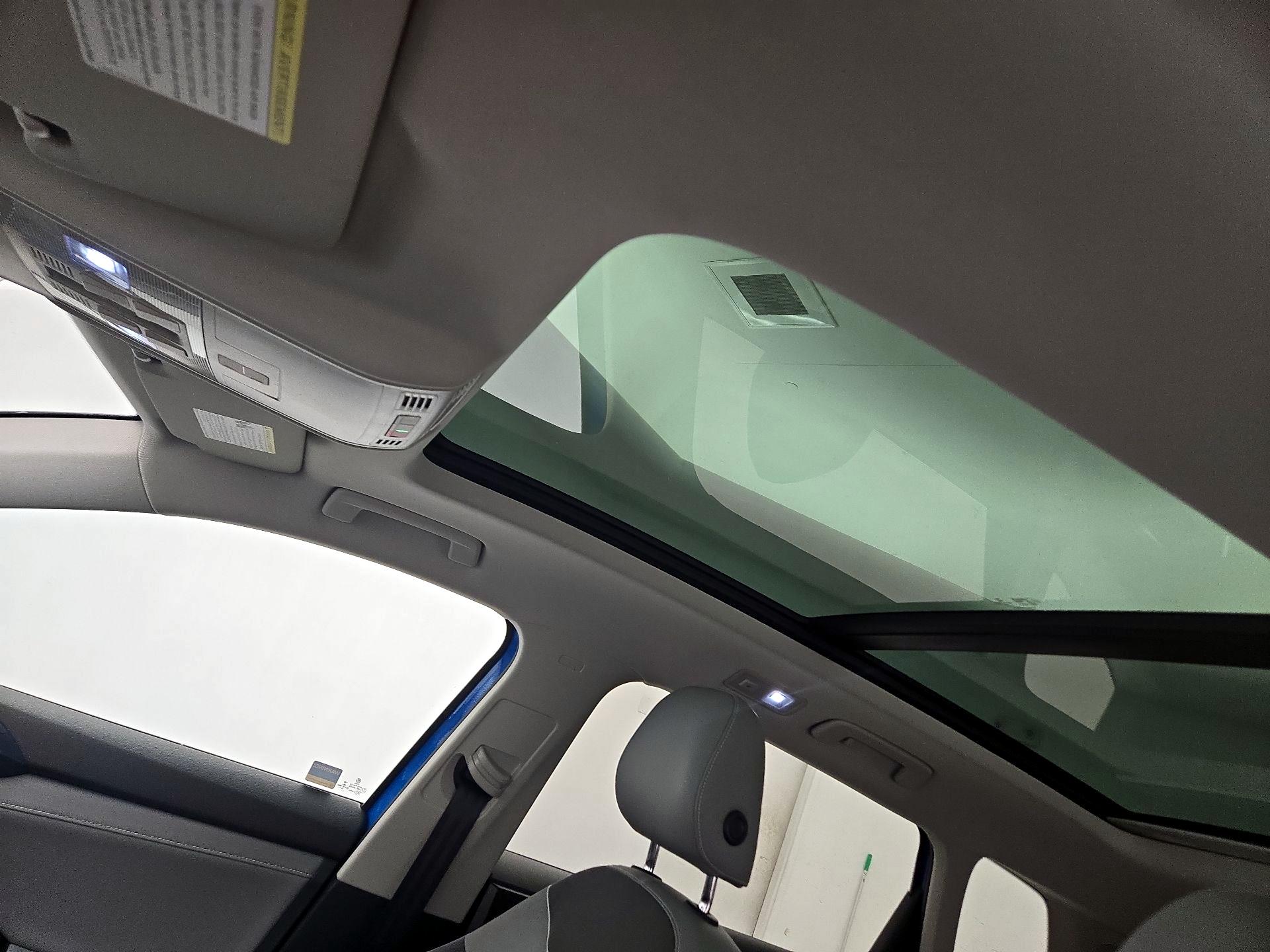 Thumbnail: 2023 Volkswagen Taos - 19