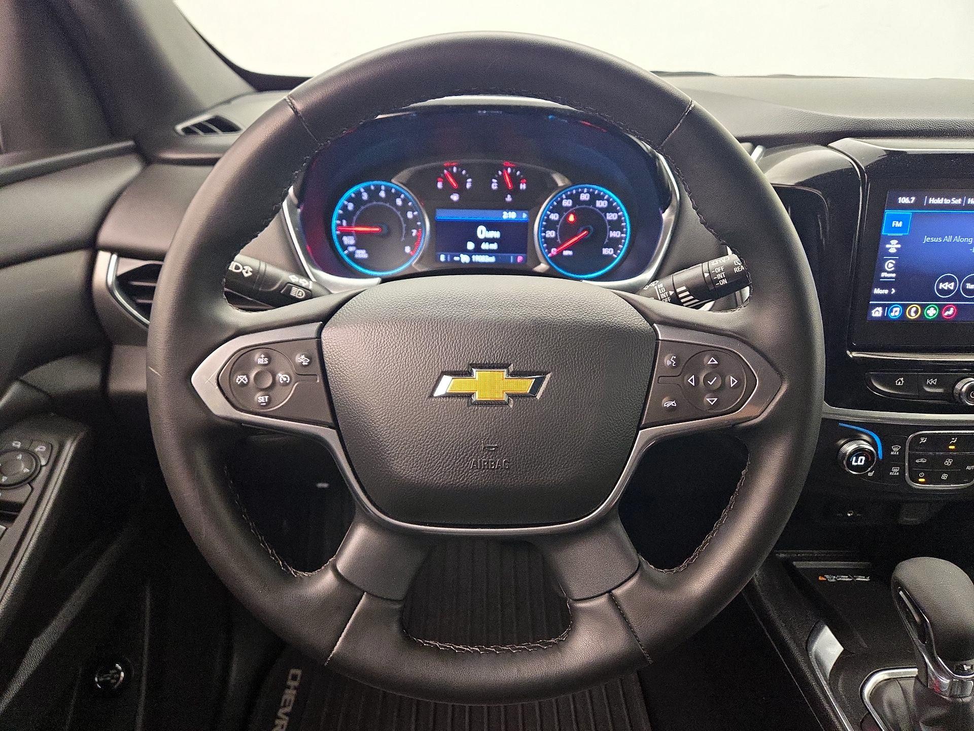 Thumbnail: 2023 Chevrolet Traverse - 10