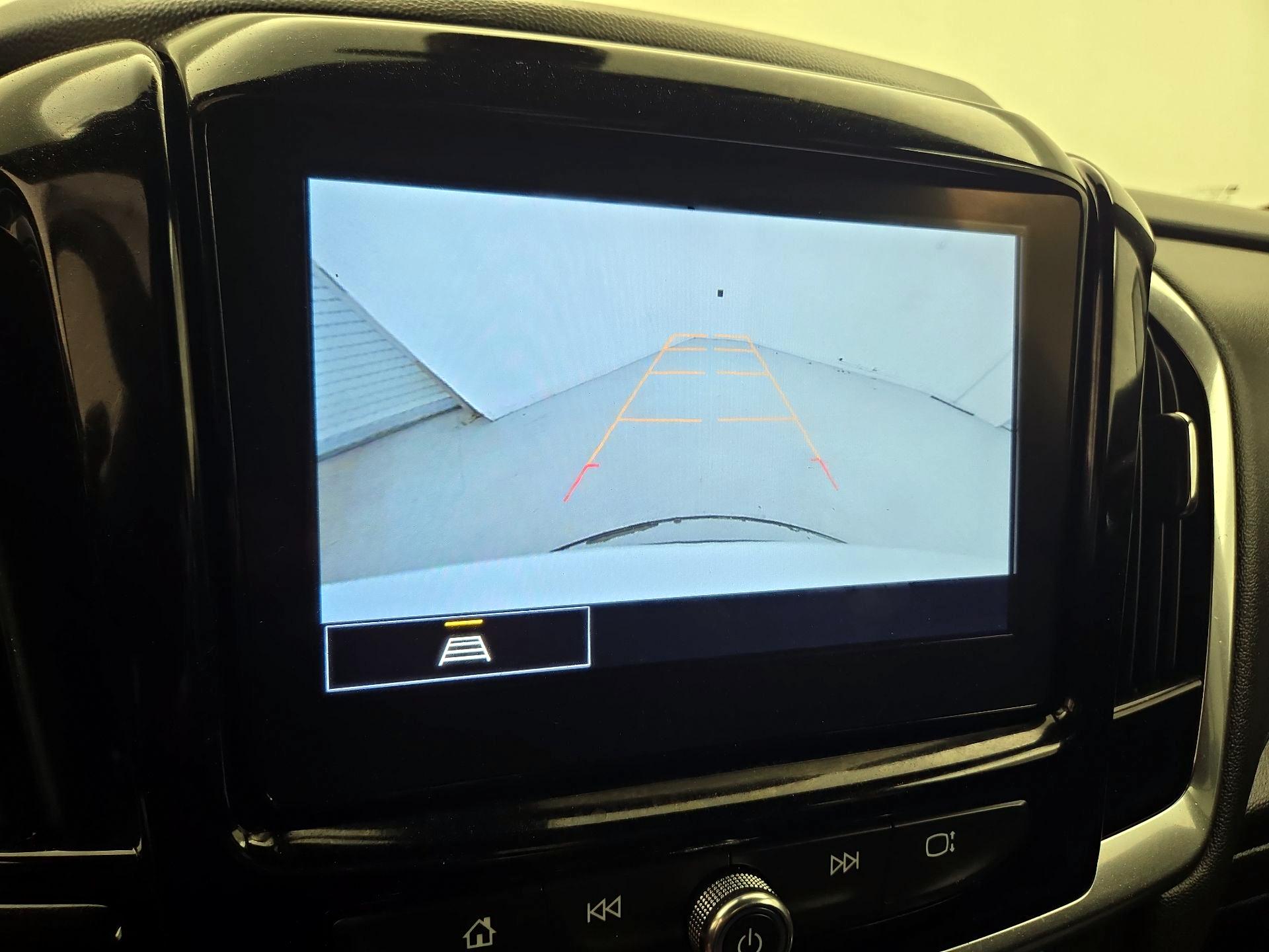 Thumbnail: 2023 Chevrolet Traverse - 14