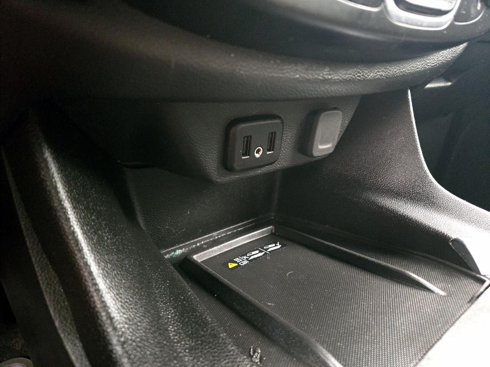 Thumbnail: 2023 Chevrolet Traverse - 18