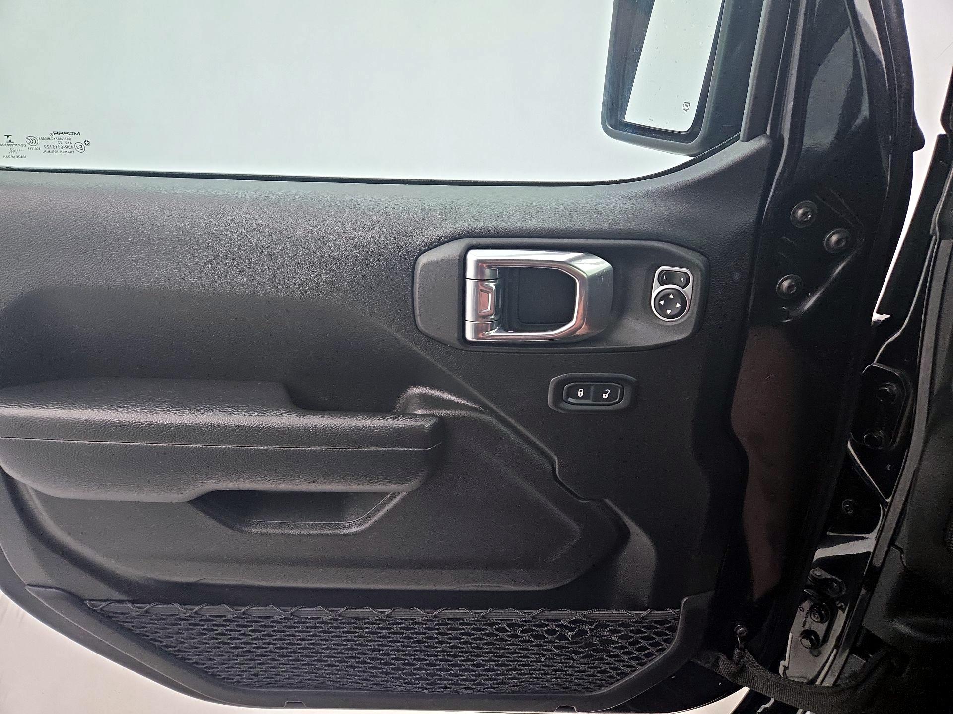 Thumbnail: 2022 Jeep Wrangler - 12