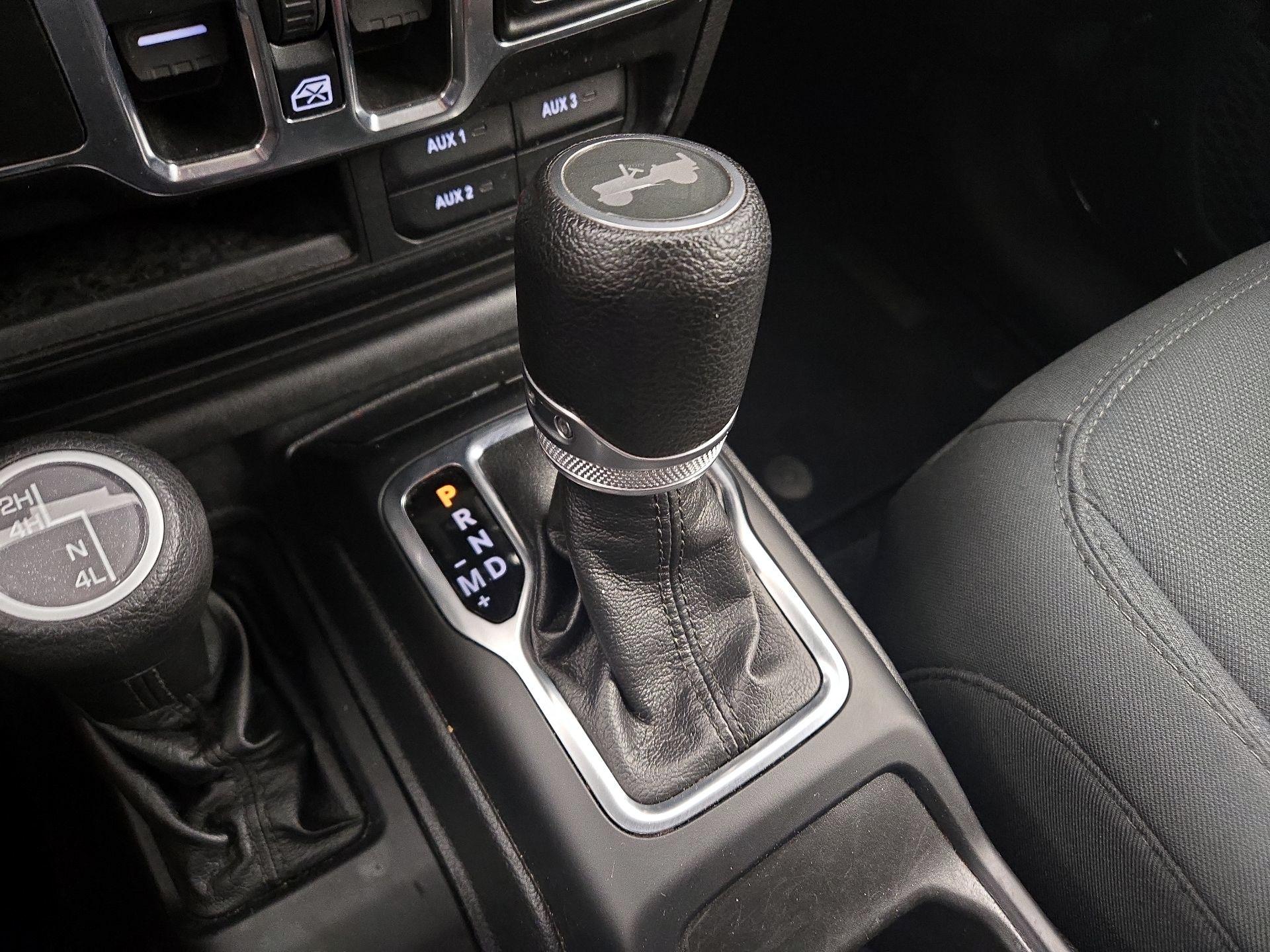 Thumbnail: 2022 Jeep Wrangler - 17