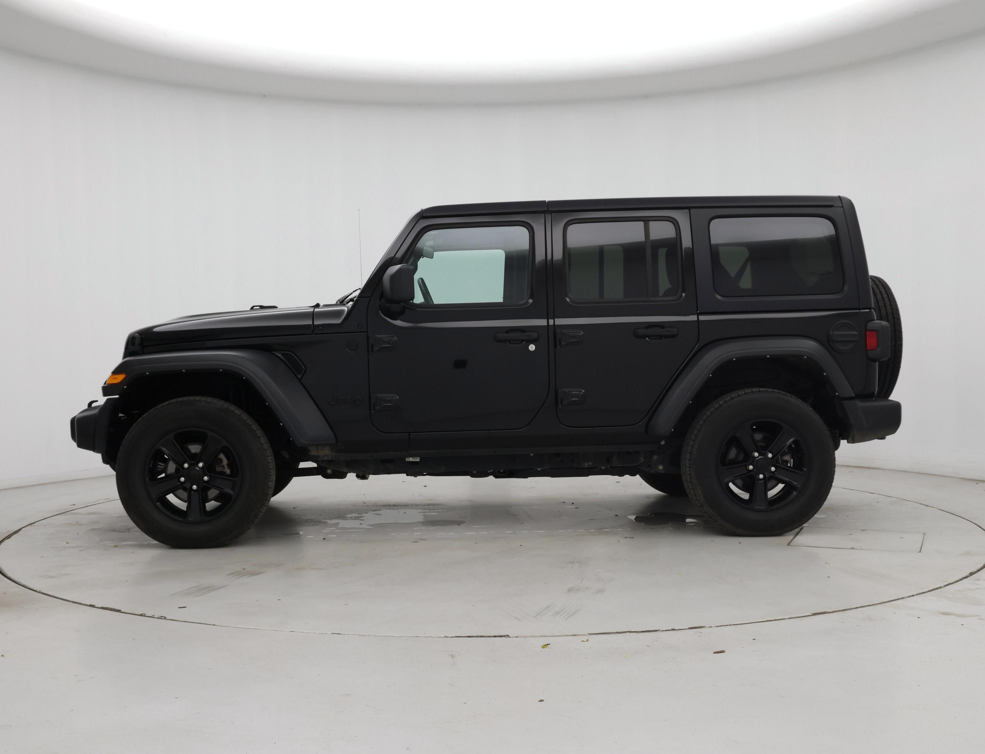 Thumbnail: 2022 Jeep Wrangler - 3