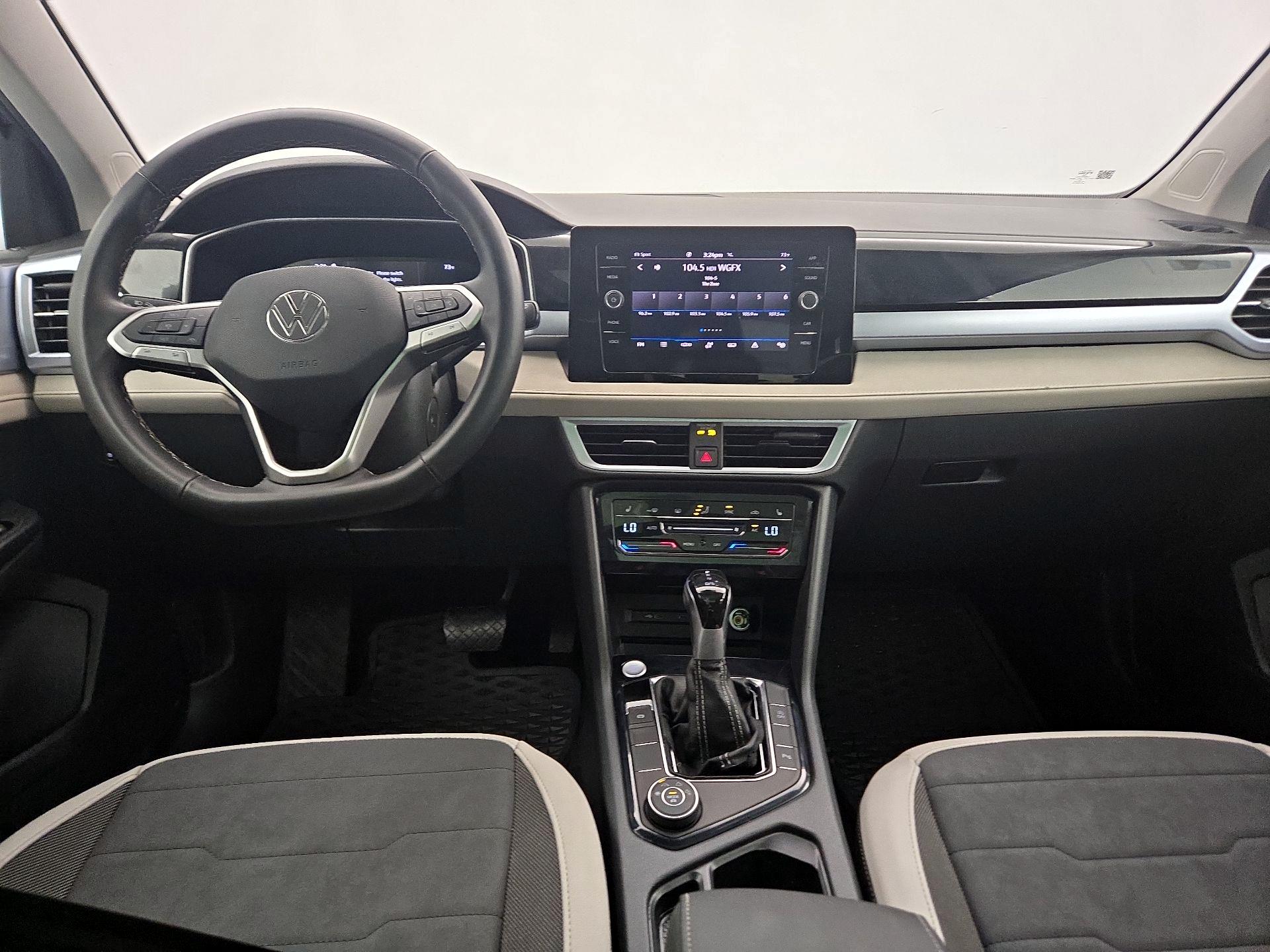 Thumbnail: 2025 Volkswagen Taos - 9