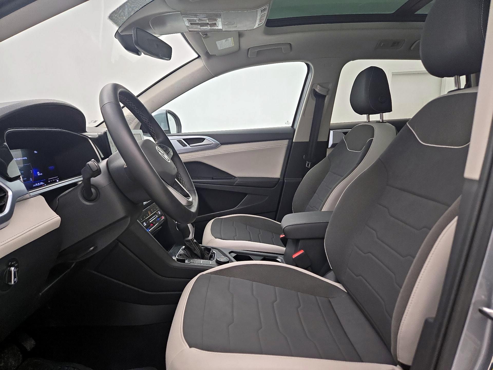 Thumbnail: 2025 Volkswagen Taos - 11