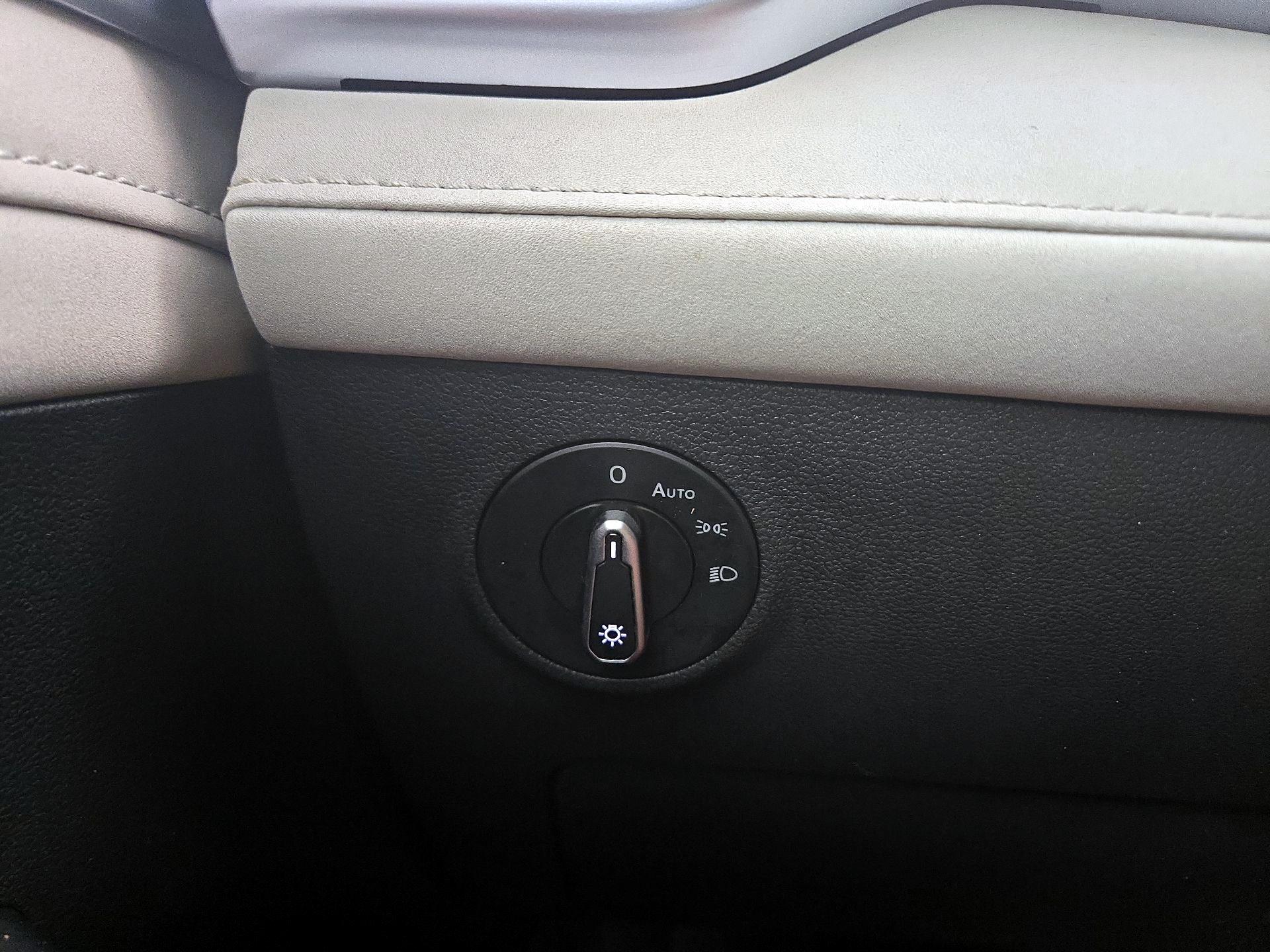 Thumbnail: 2025 Volkswagen Taos - 13