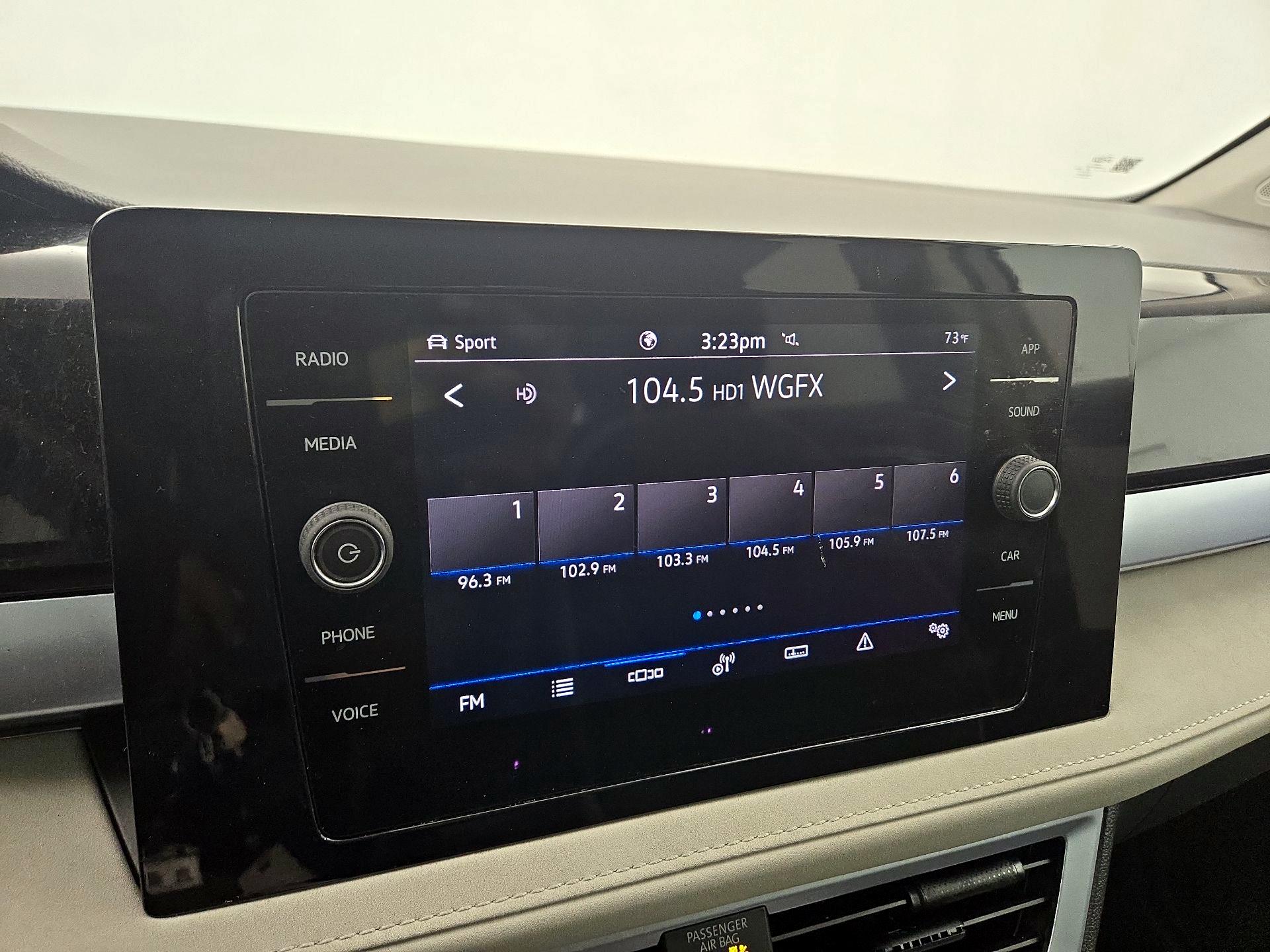 Thumbnail: 2025 Volkswagen Taos - 15