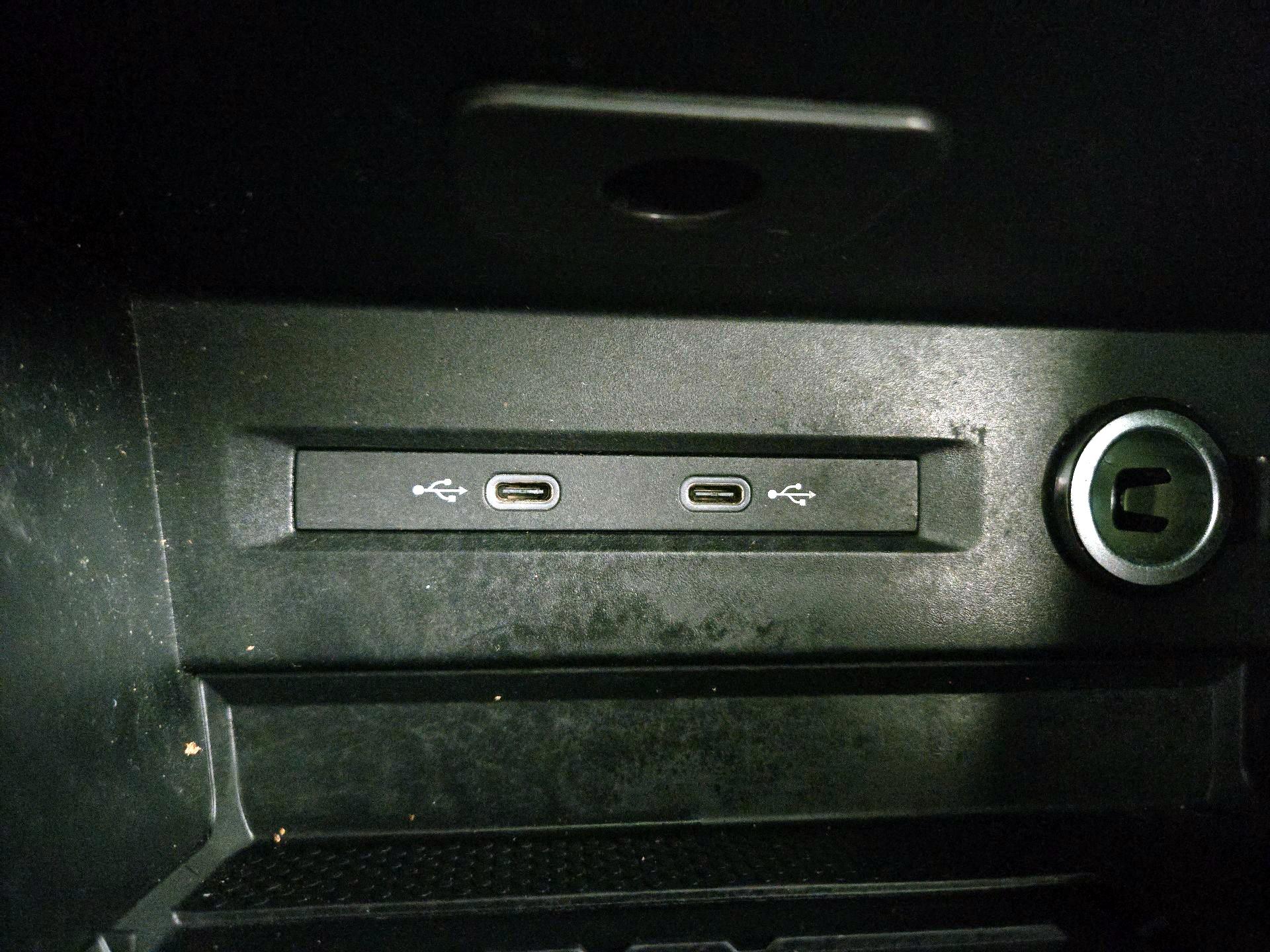 Thumbnail: 2025 Volkswagen Taos - 18