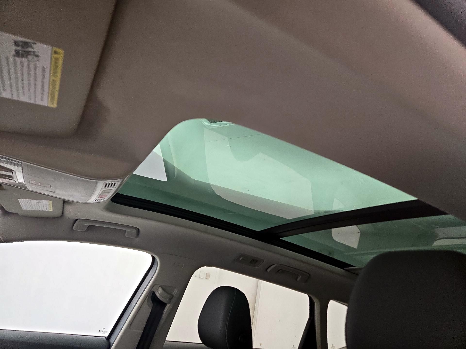 Thumbnail: 2025 Volkswagen Taos - 19