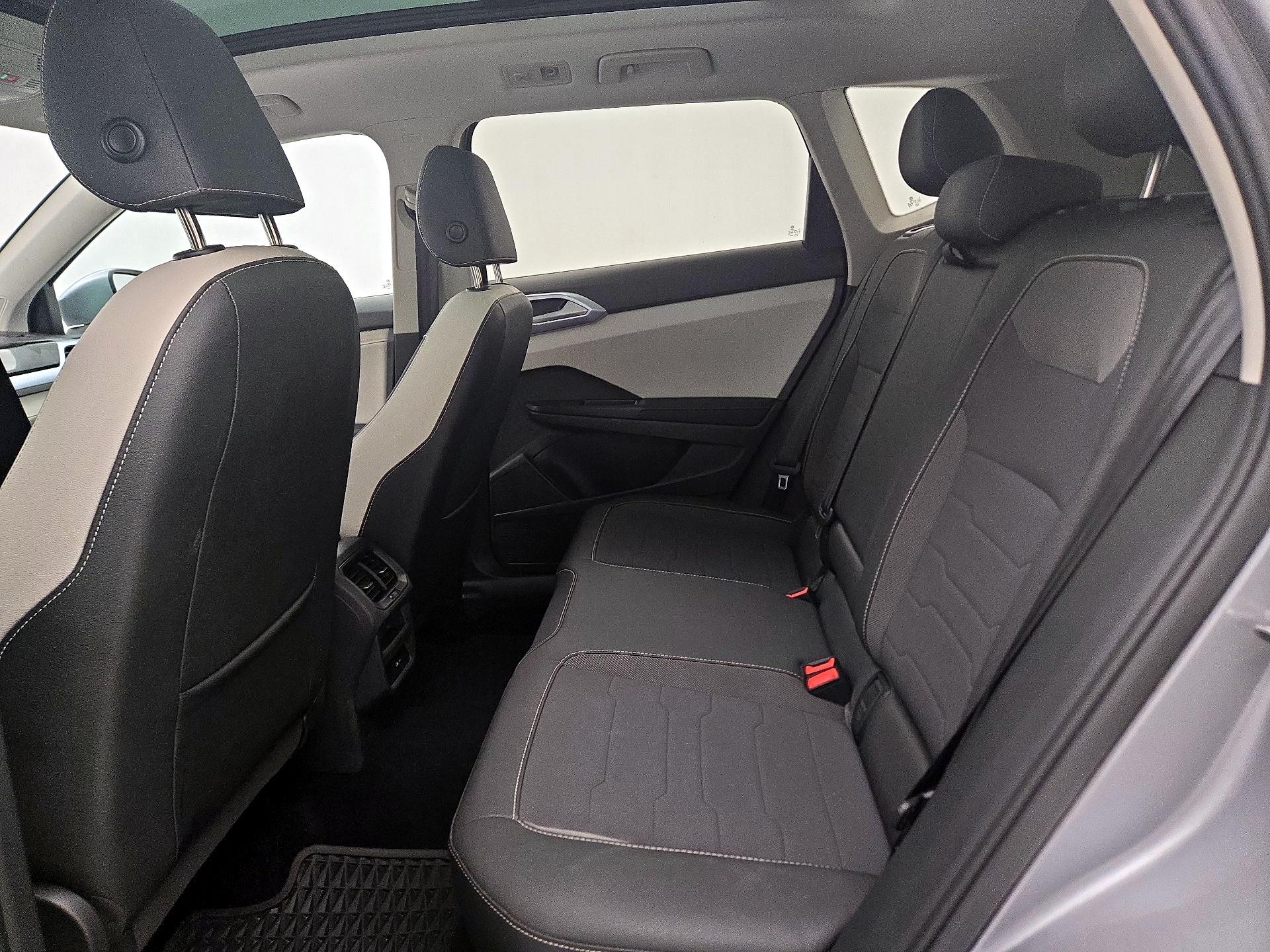 Thumbnail: 2025 Volkswagen Taos - 20