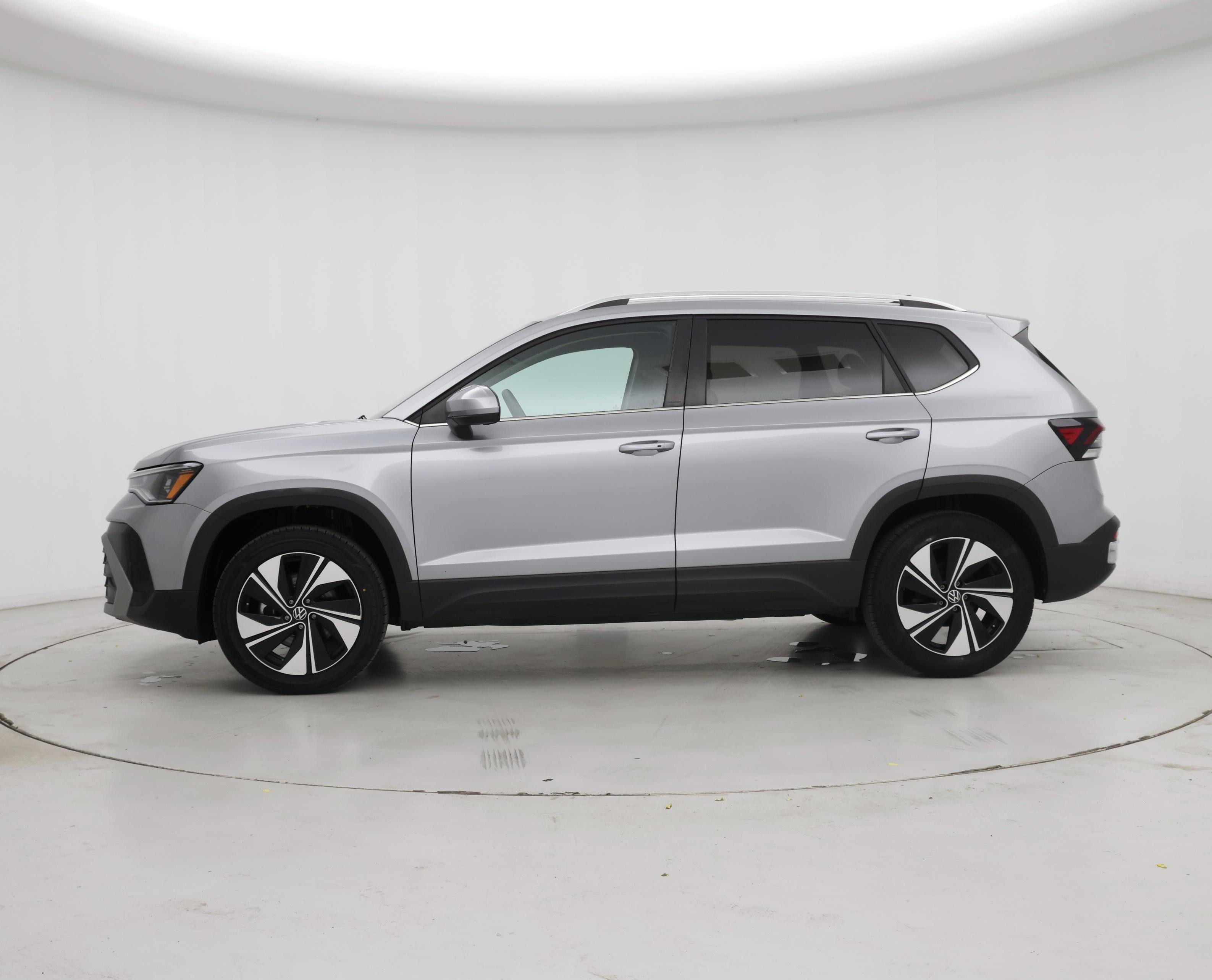 Thumbnail: 2025 Volkswagen Taos - 3