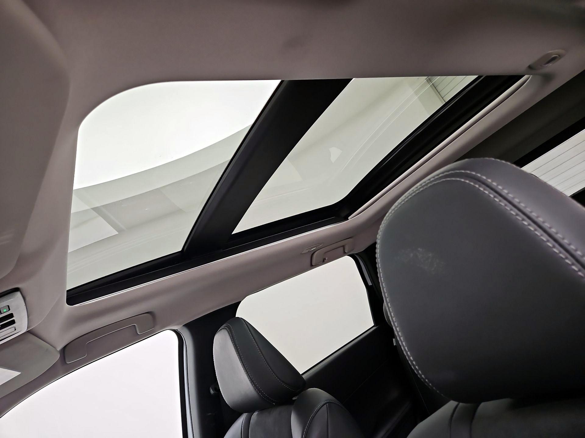 Thumbnail: 2024 Mitsubishi Outlander - 20