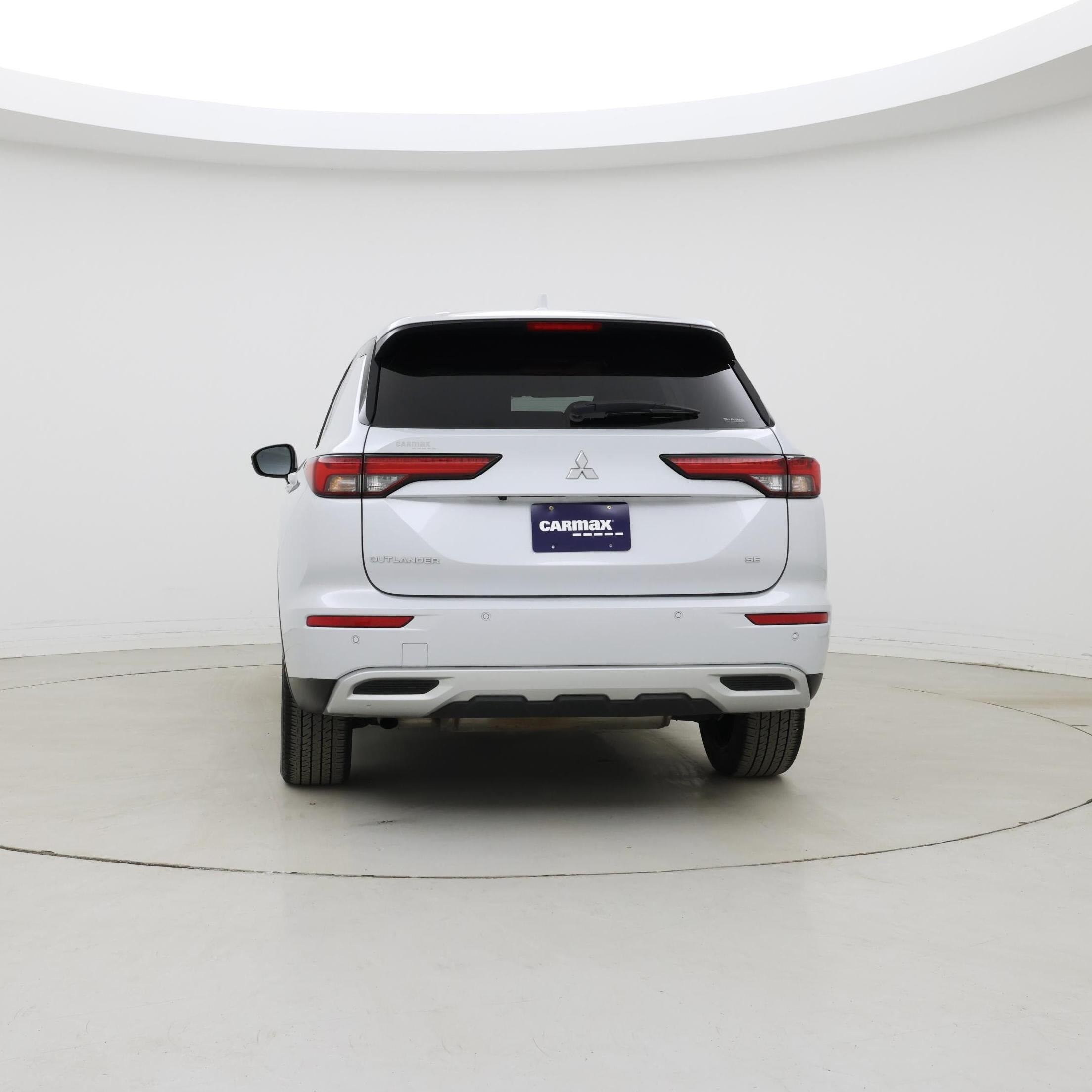Thumbnail: 2024 Mitsubishi Outlander - 6