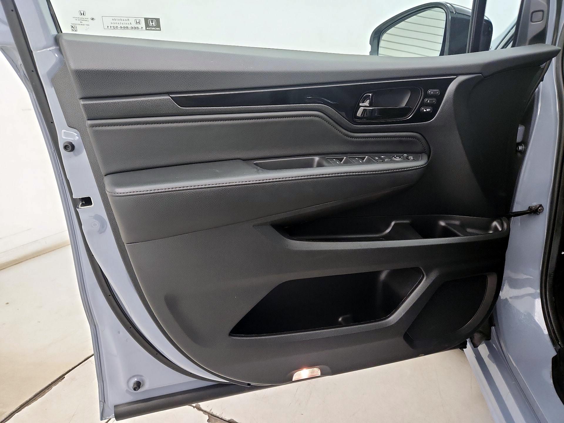 Thumbnail: 2025 Honda Odyssey - 12