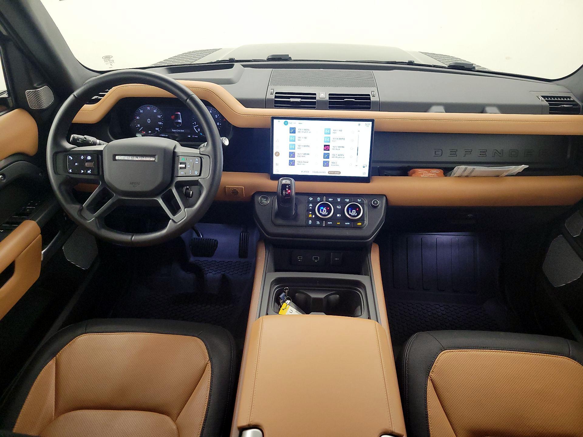 Thumbnail: 2024 Land Rover Defender - 9