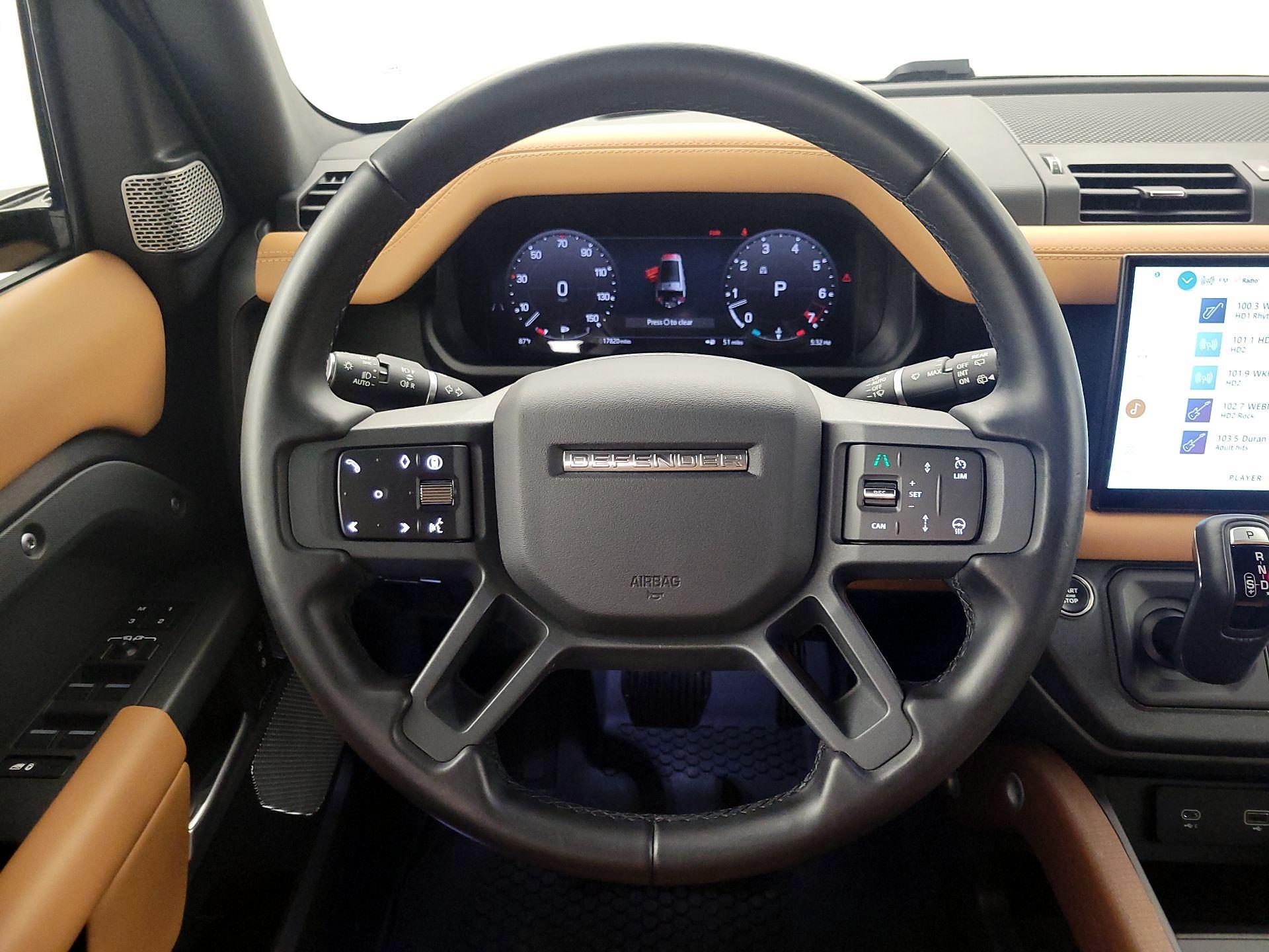 Thumbnail: 2024 Land Rover Defender - 10