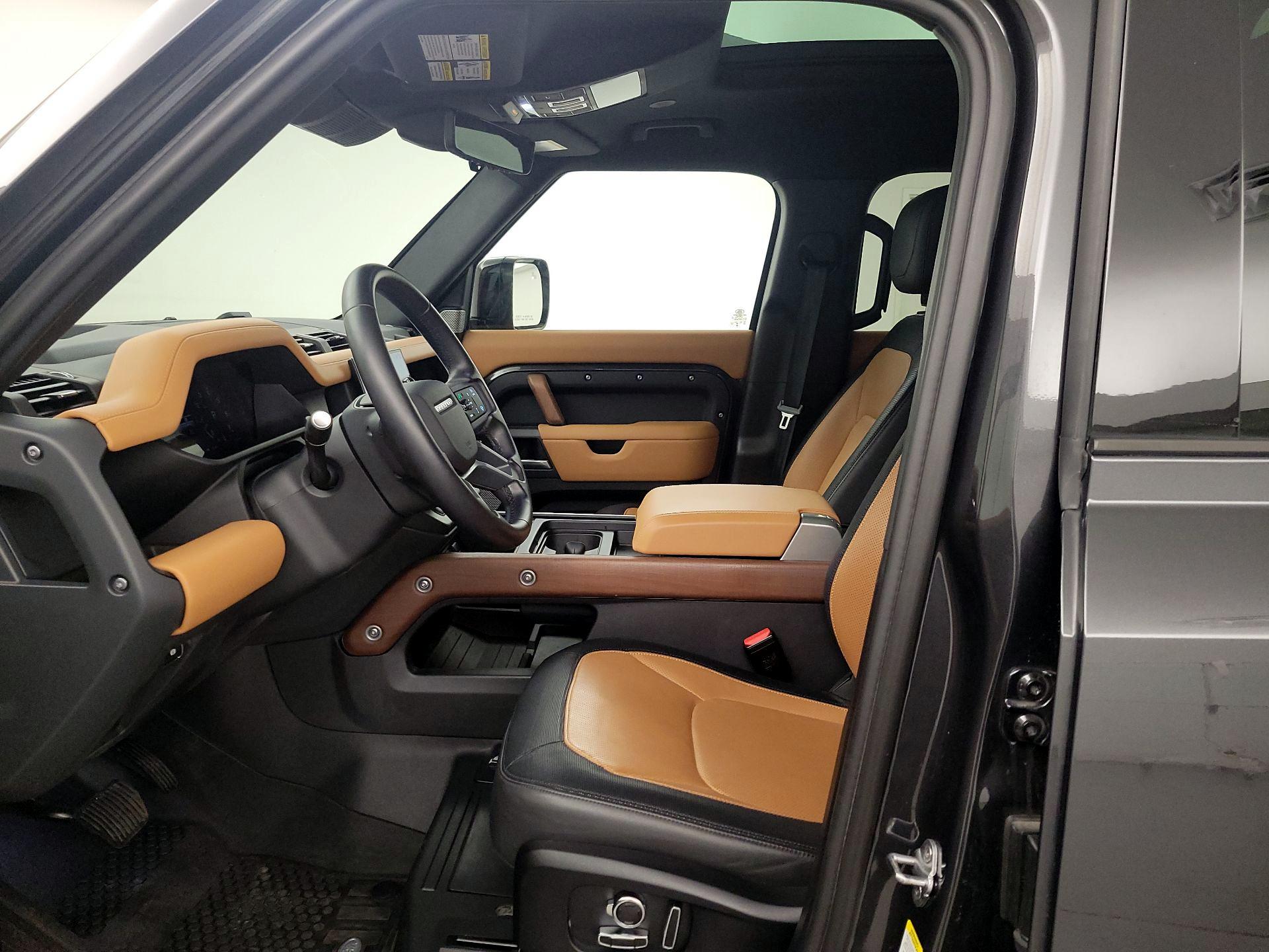 Thumbnail: 2024 Land Rover Defender - 11