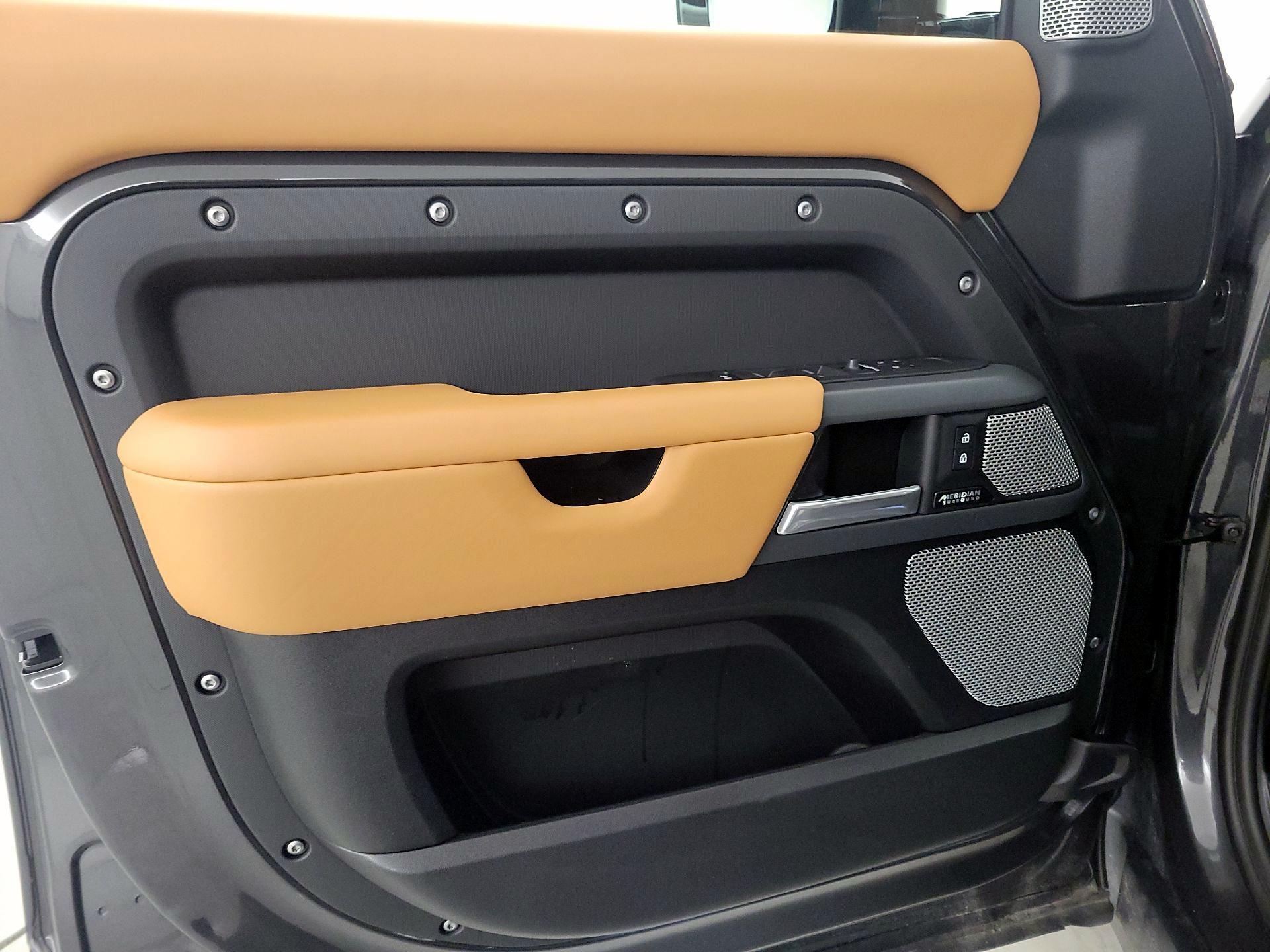 Thumbnail: 2024 Land Rover Defender - 12