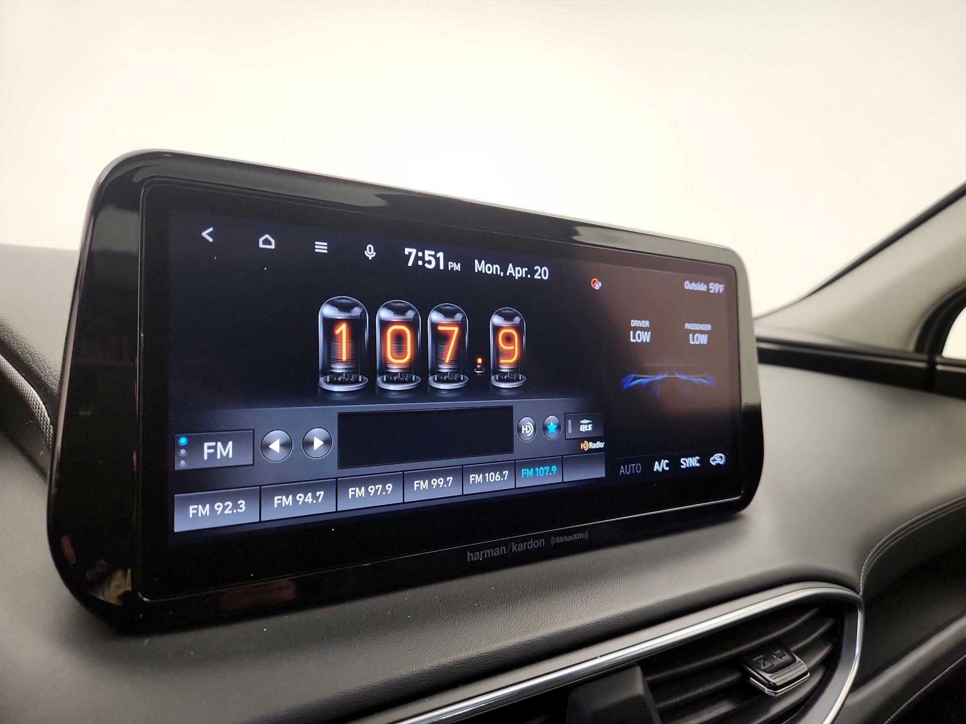 Thumbnail: 2022 Hyundai Santa Fe - 16