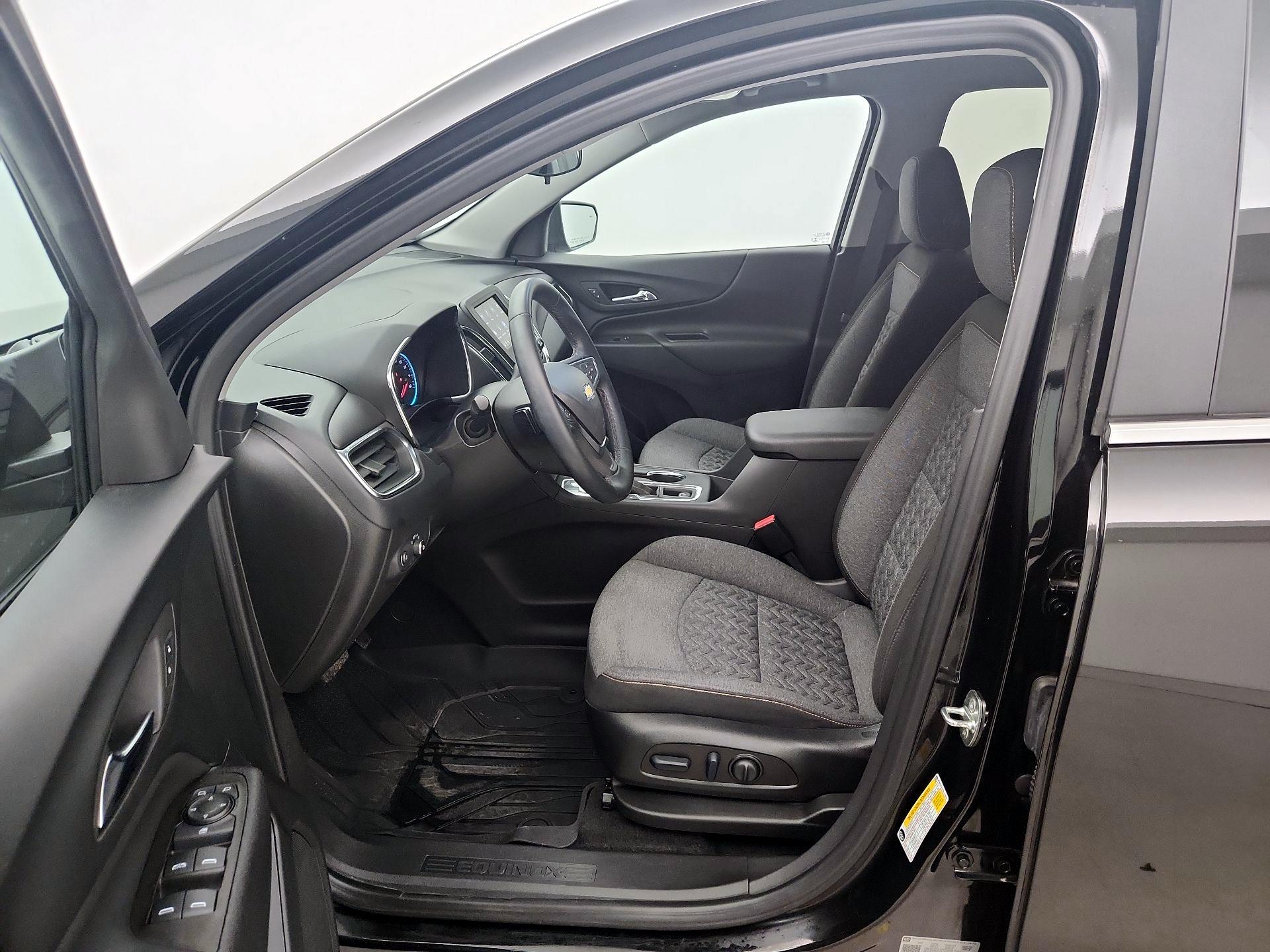 Thumbnail: 2023 Chevrolet Equinox - 11