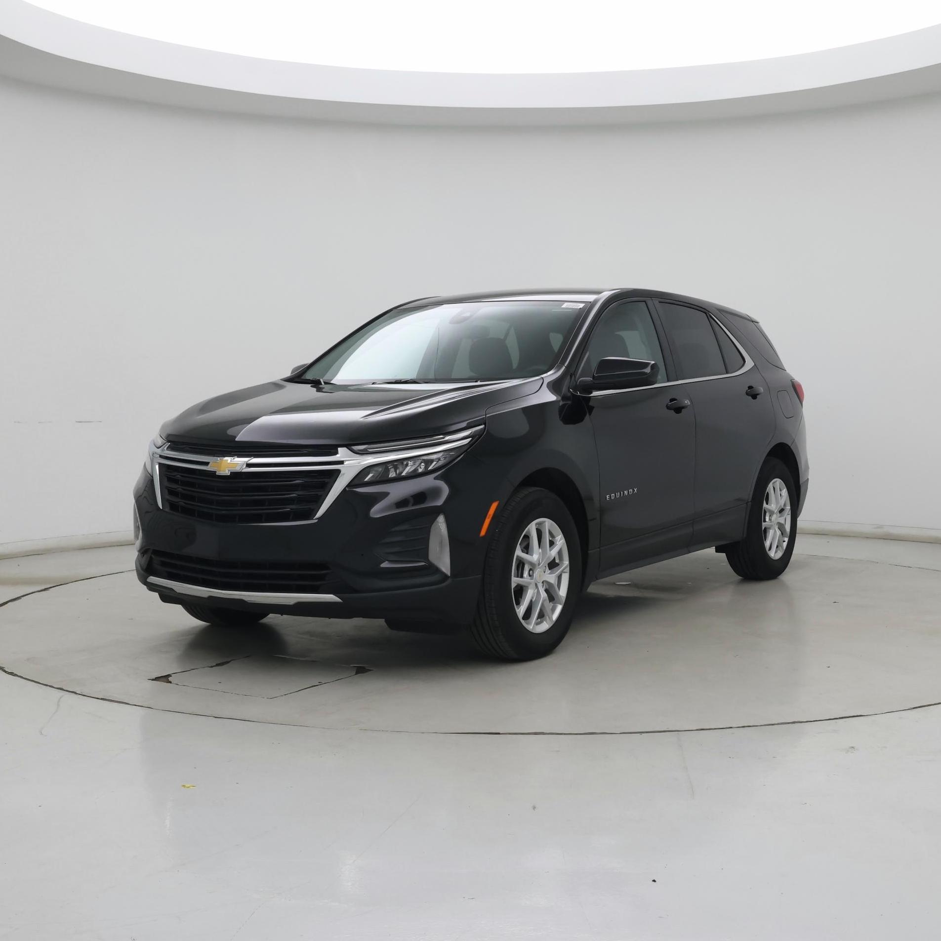 Thumbnail: 2023 Chevrolet Equinox - 4