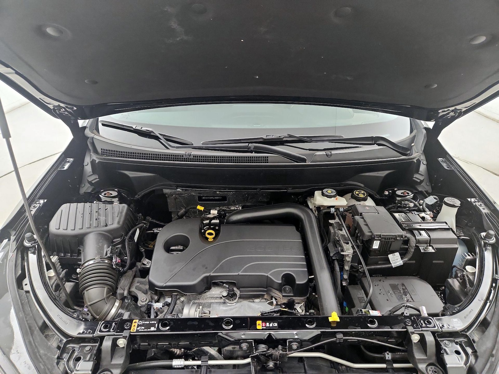 2024 Chevrolet Equinox LT - Photo 22
