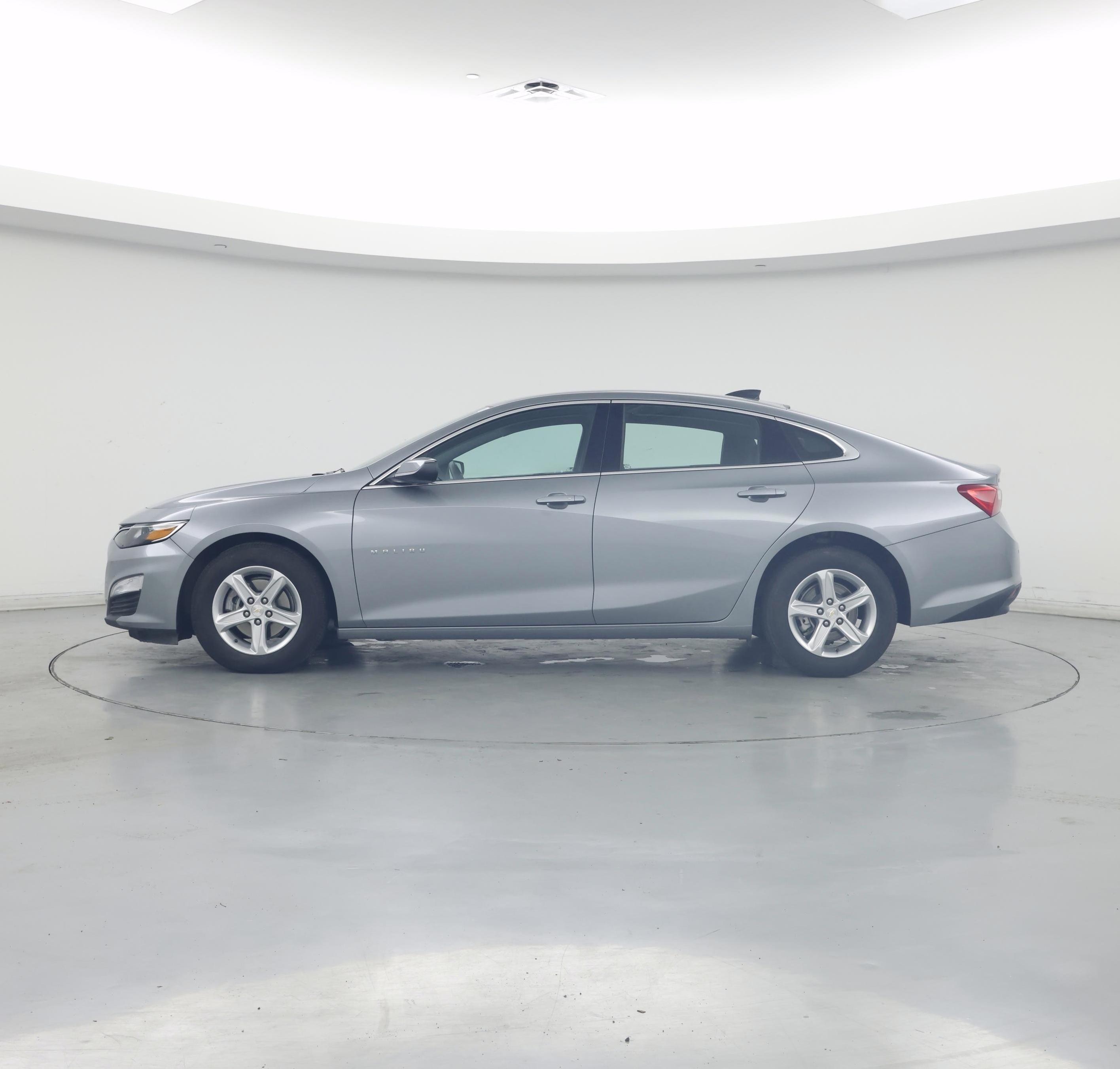 Thumbnail: 2024 Chevrolet Malibu - 3