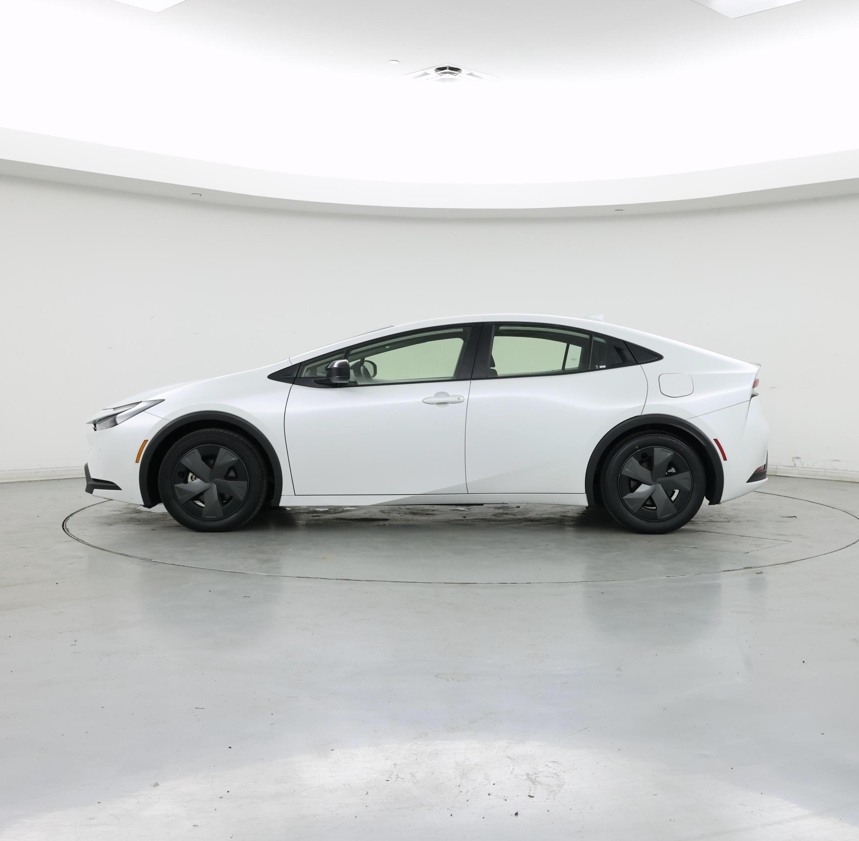 Thumbnail: 2024 Toyota Prius - 3
