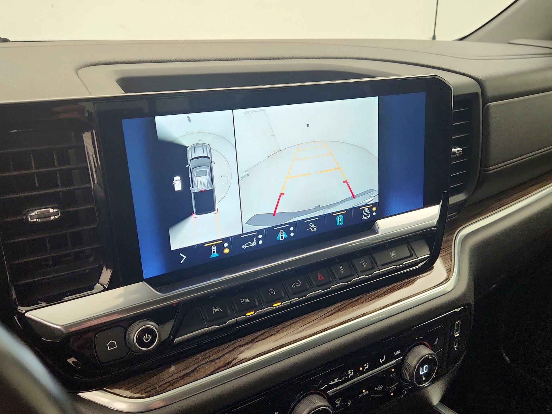 Thumbnail: 2022 Chevrolet Silverado 1500 - 14