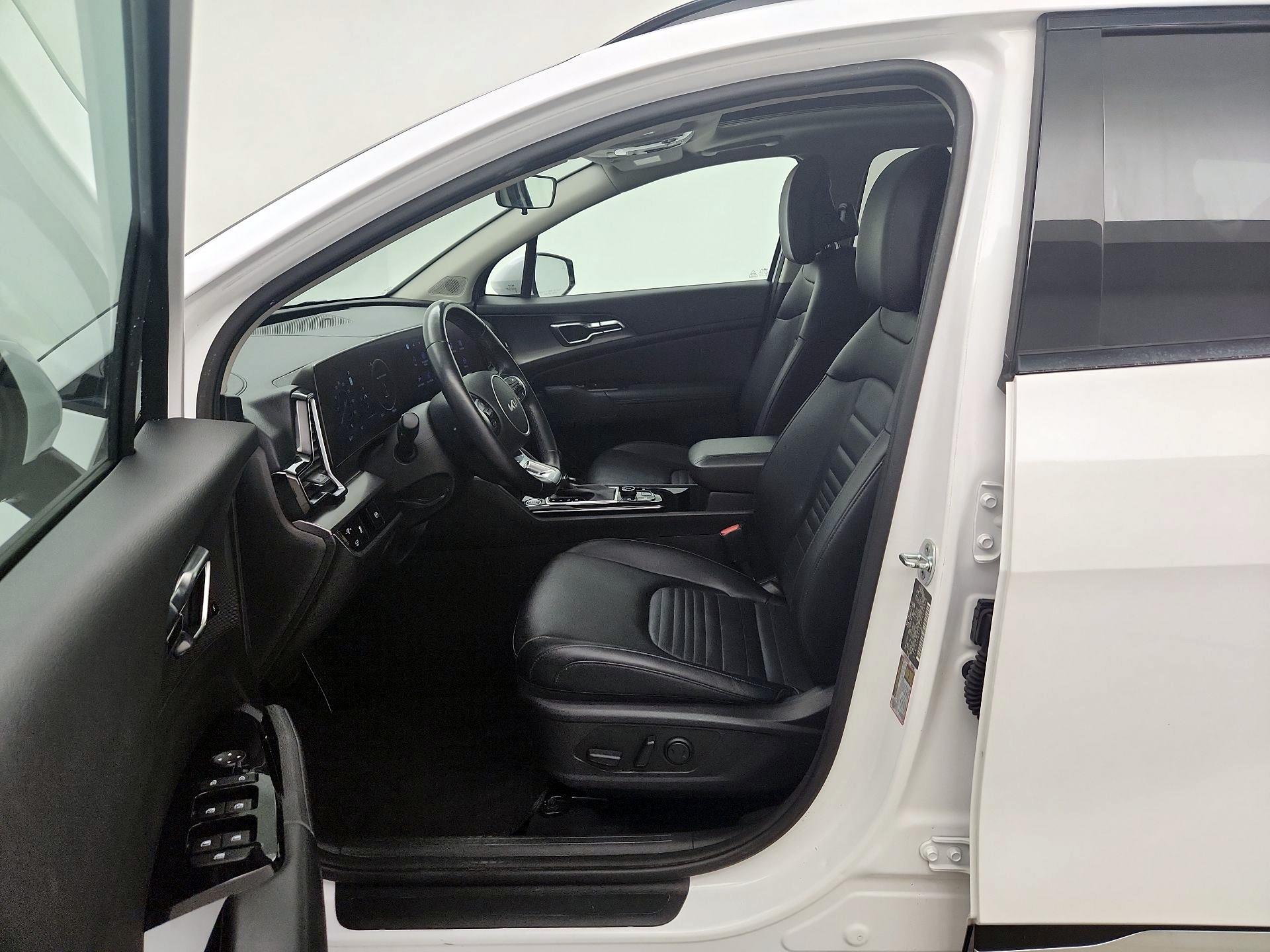 Thumbnail: 2023 Kia Sportage - 11