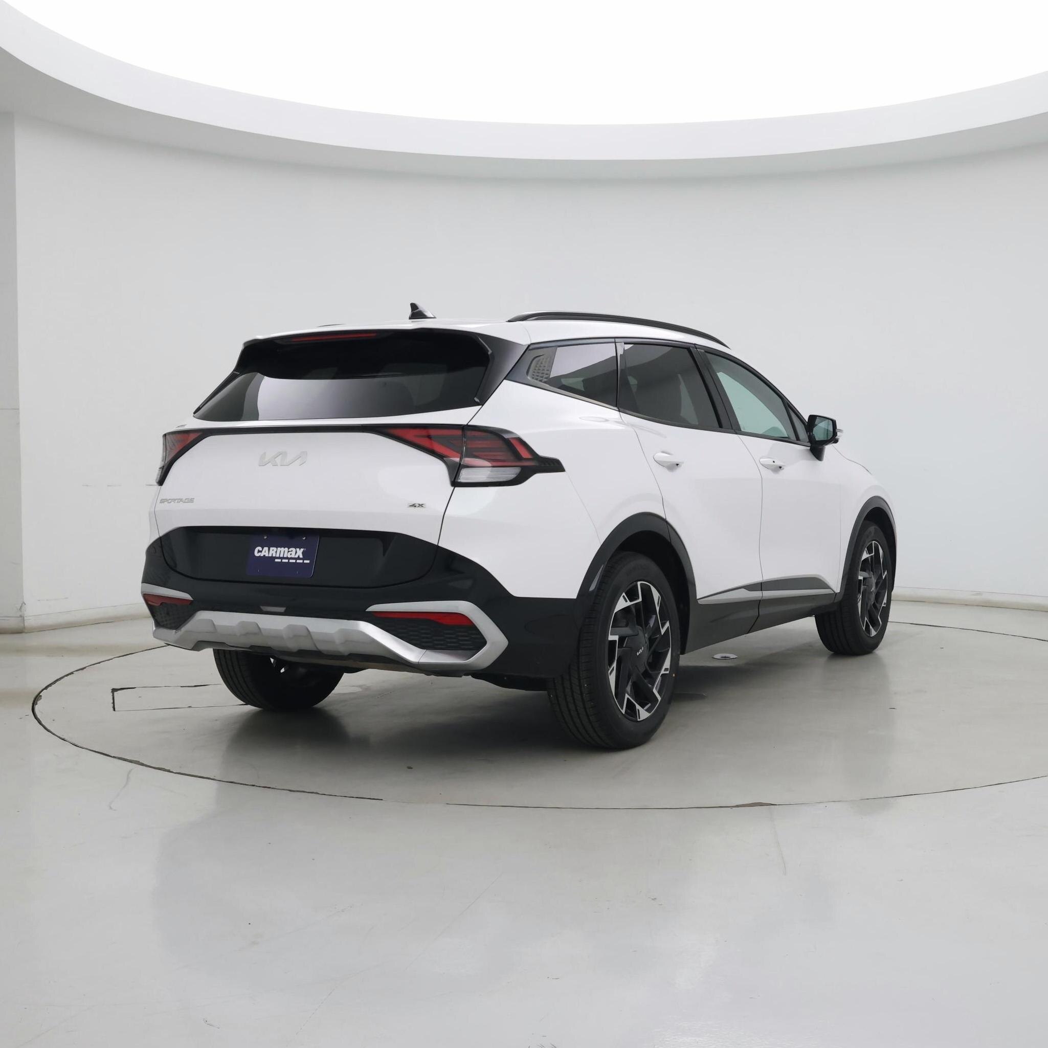 Thumbnail: 2023 Kia Sportage - 8