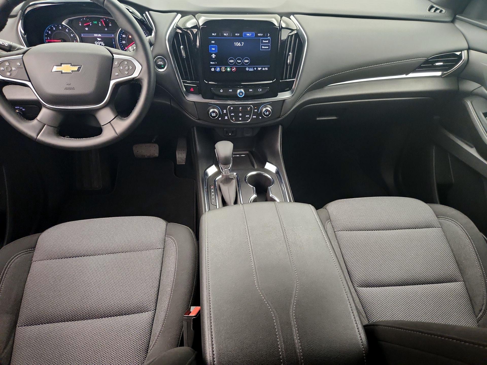 Thumbnail: 2023 Chevrolet Traverse - 9