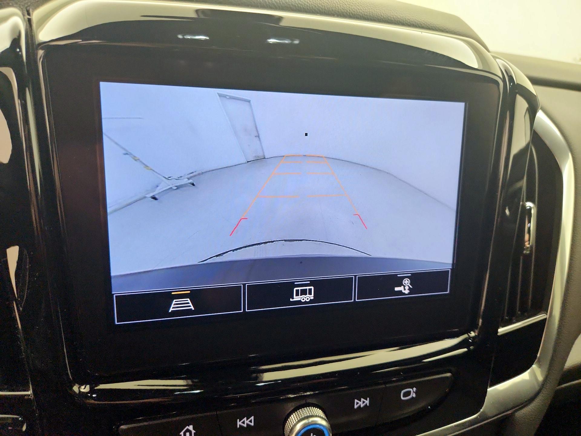 Thumbnail: 2023 Chevrolet Traverse - 14