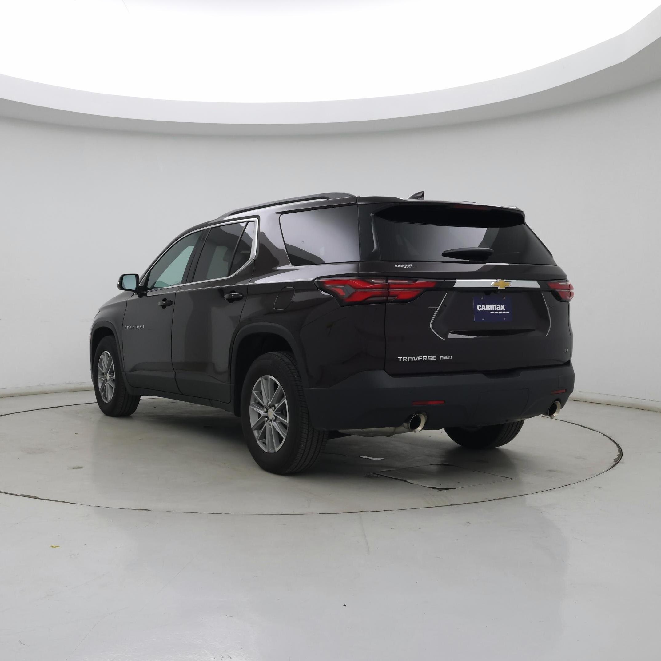 Thumbnail: 2023 Chevrolet Traverse - 2