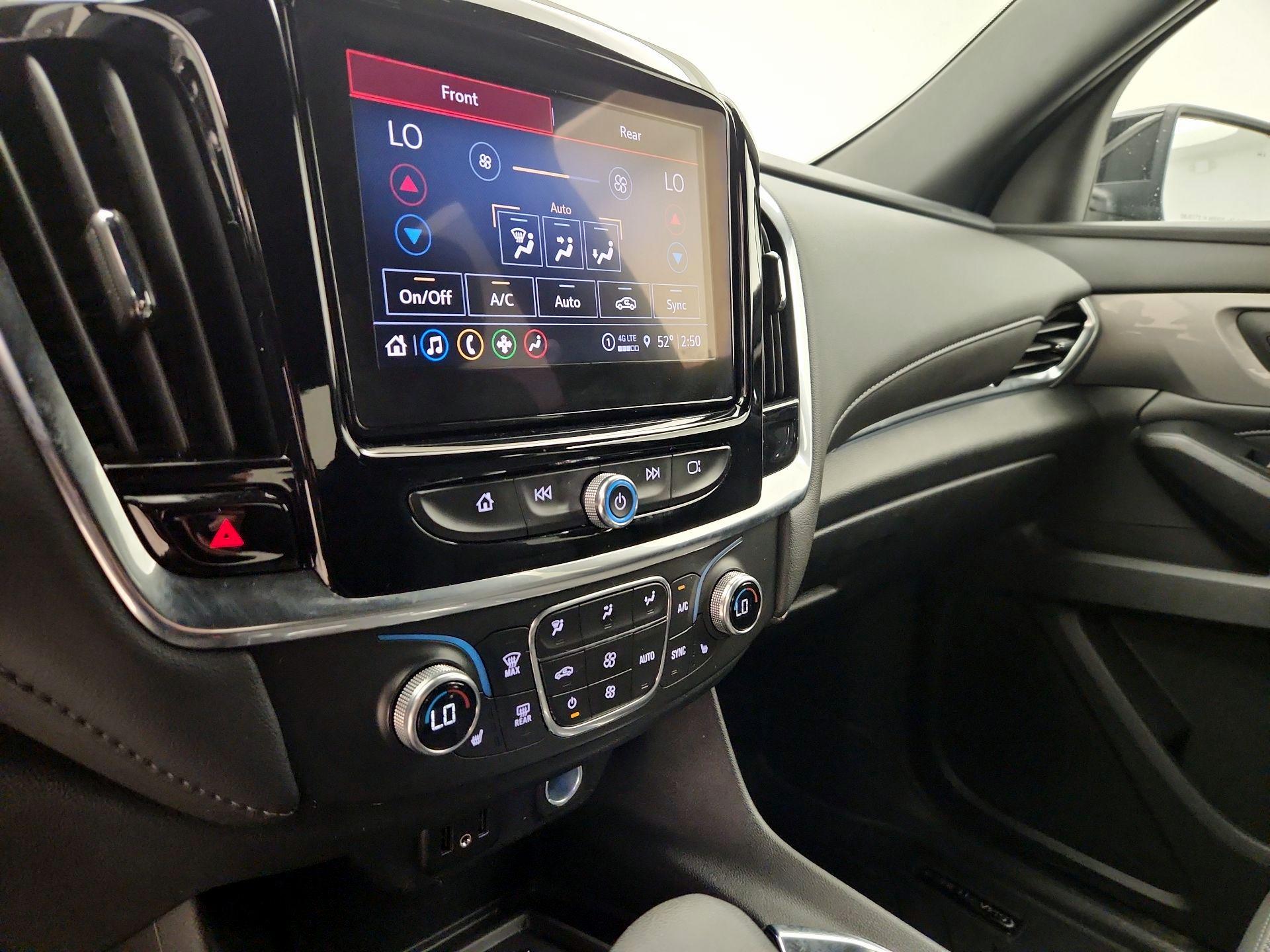 Thumbnail: 2023 Chevrolet Traverse - 16