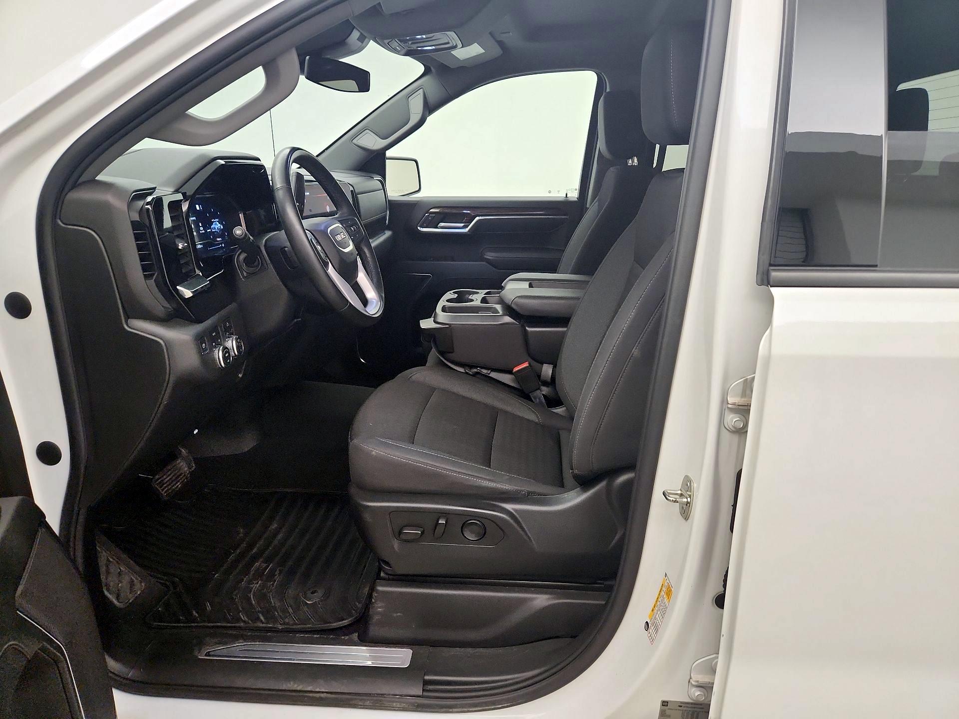 Thumbnail: 2023 GMC Sierra 1500 - 11