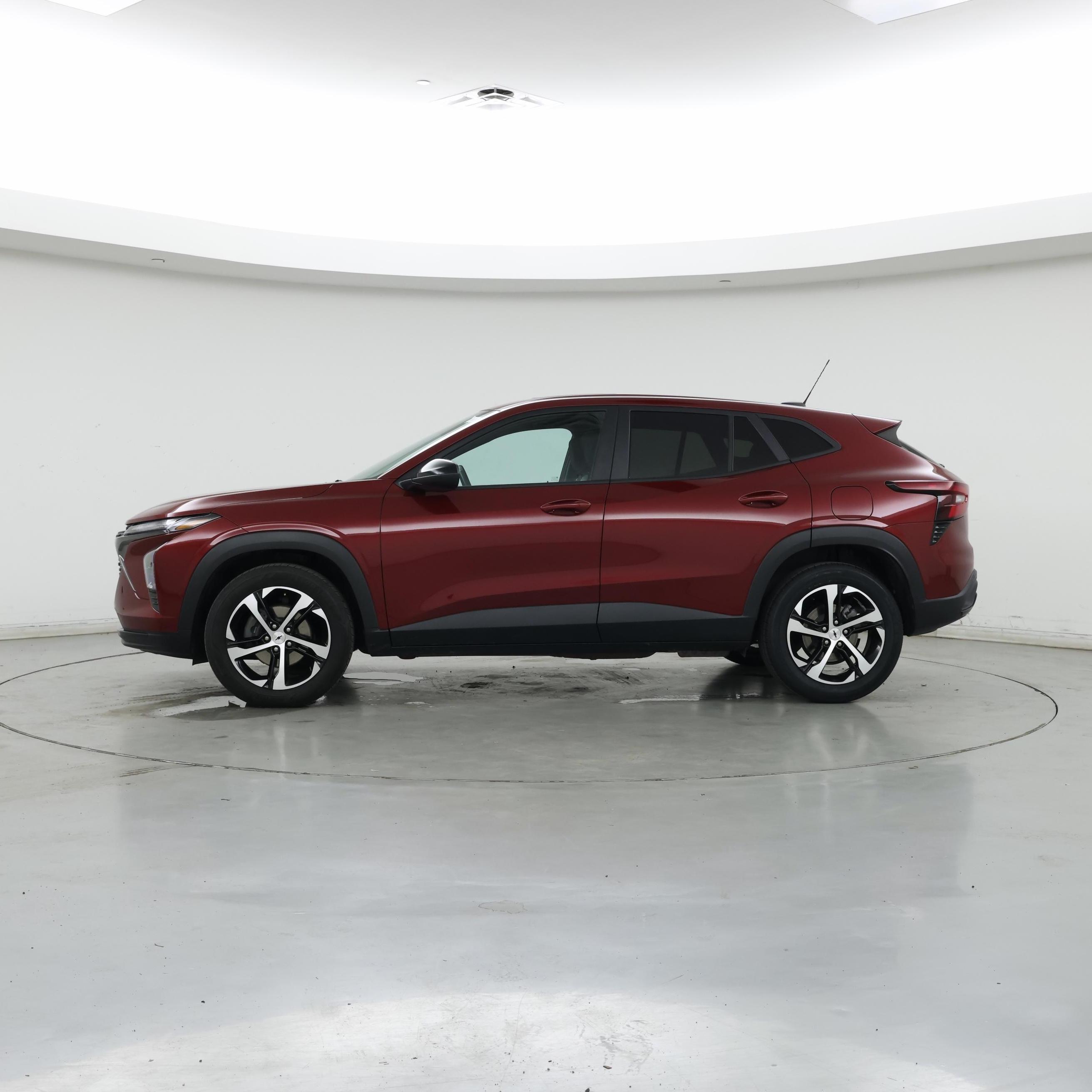 Thumbnail: 2024 Chevrolet Trax - 3