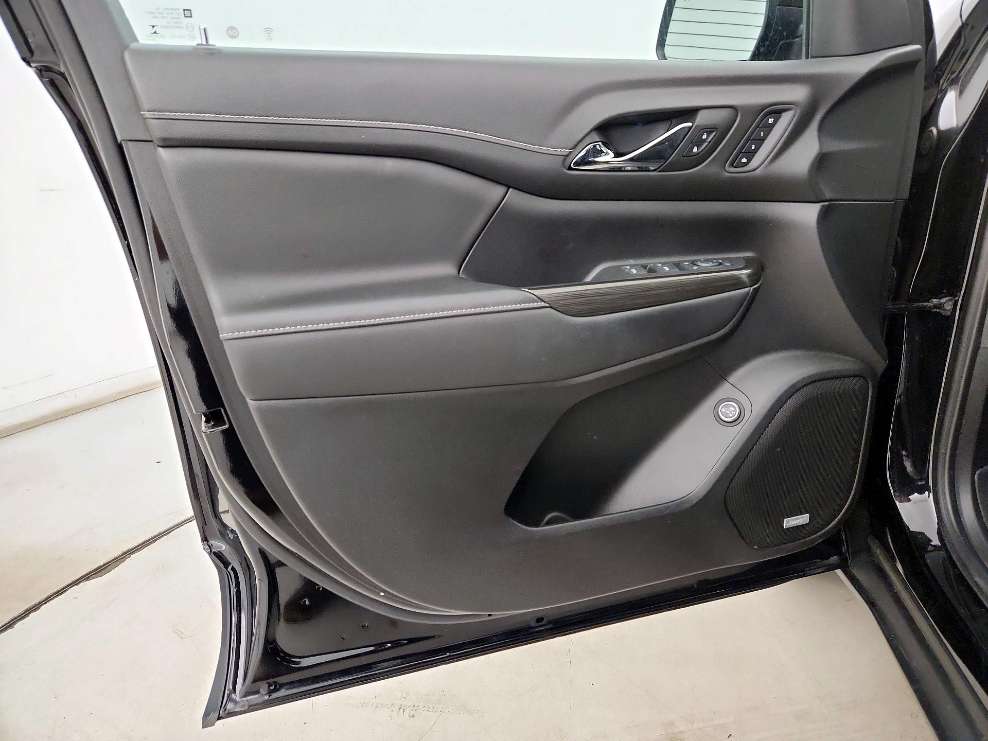 Thumbnail: 2023 GMC Acadia - 12